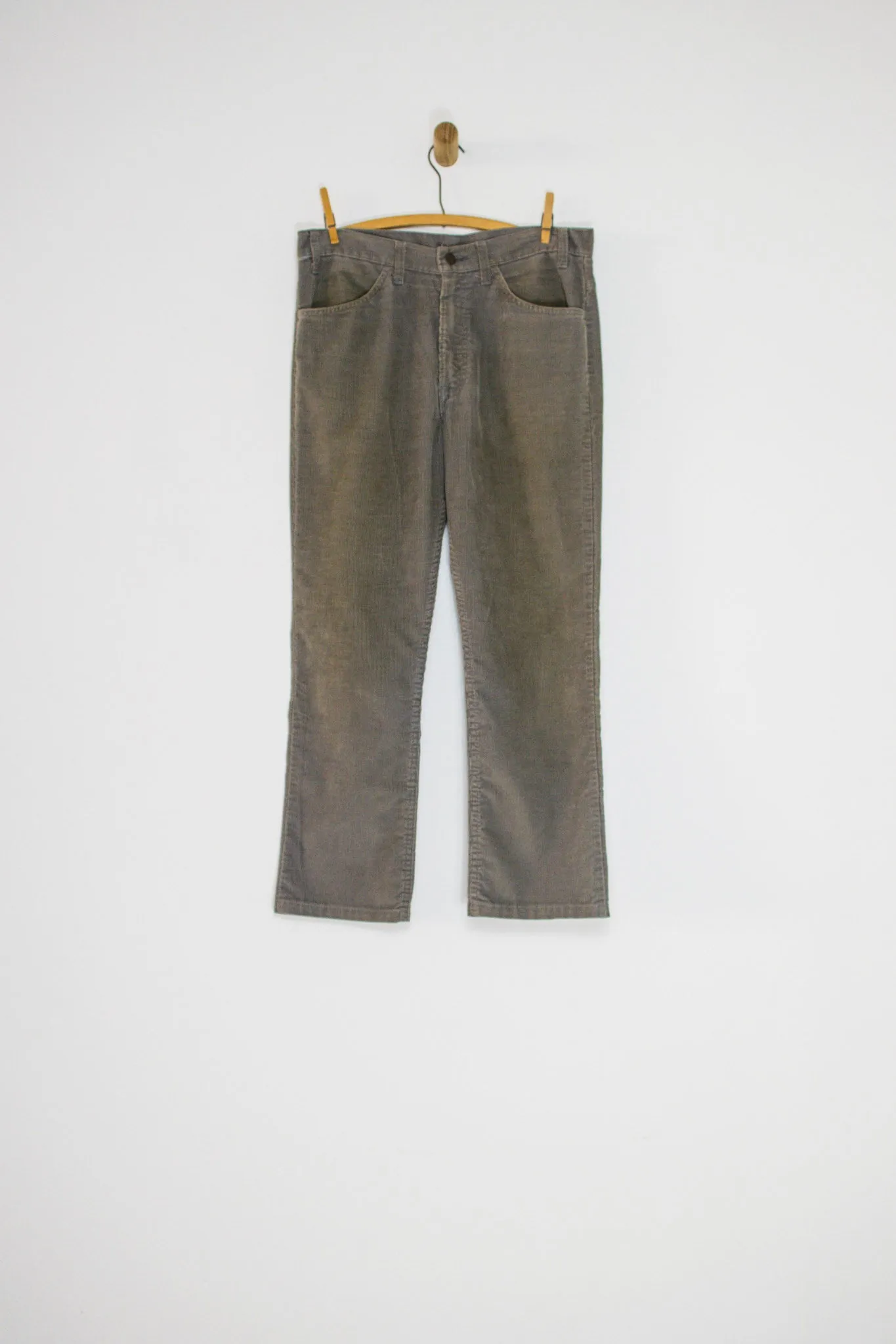 70’s GREY CORDUROY LEVI’S / 33