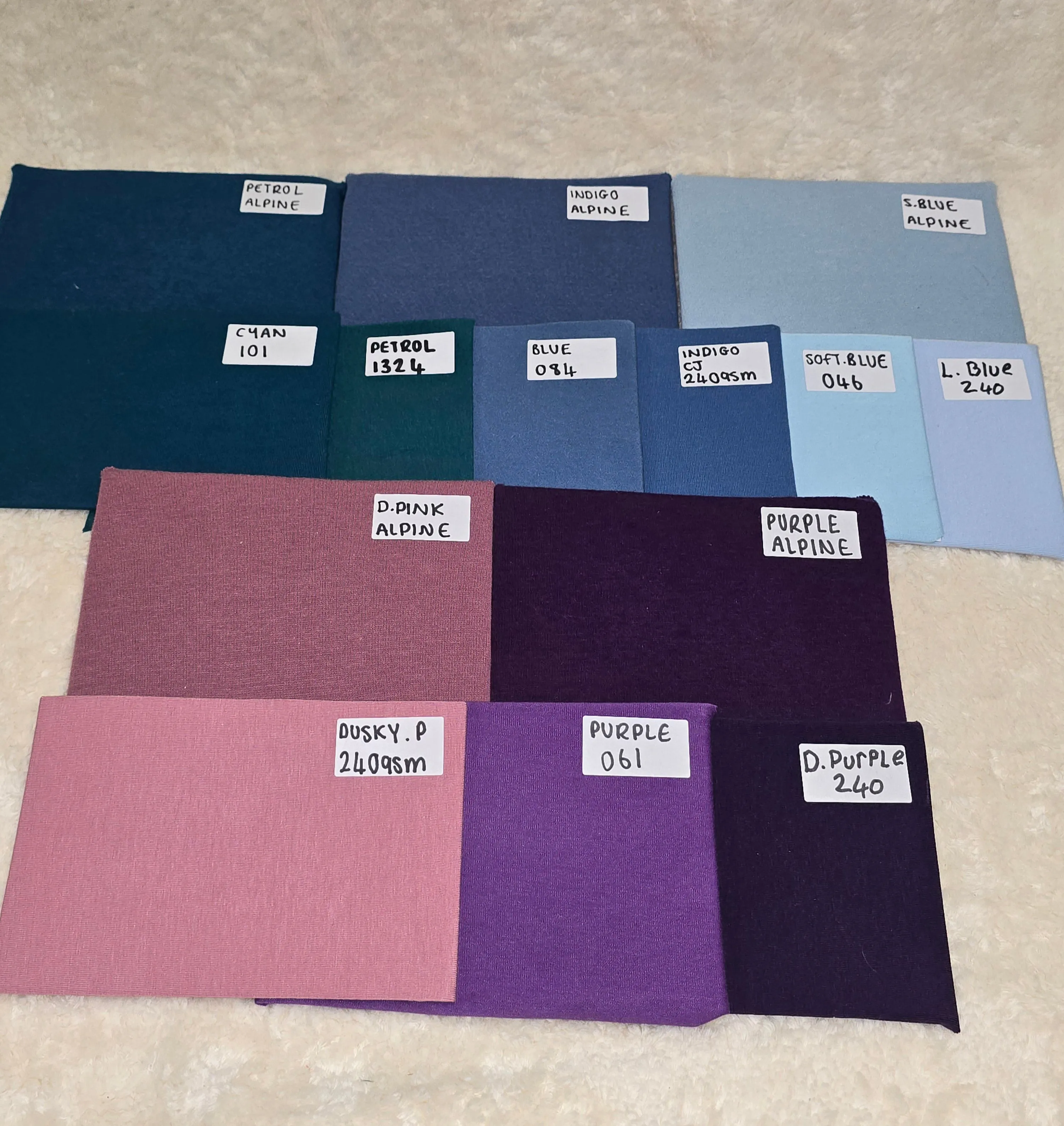 96CM DARK GREY REMNANT ALPINE FLEECE FABRIC
