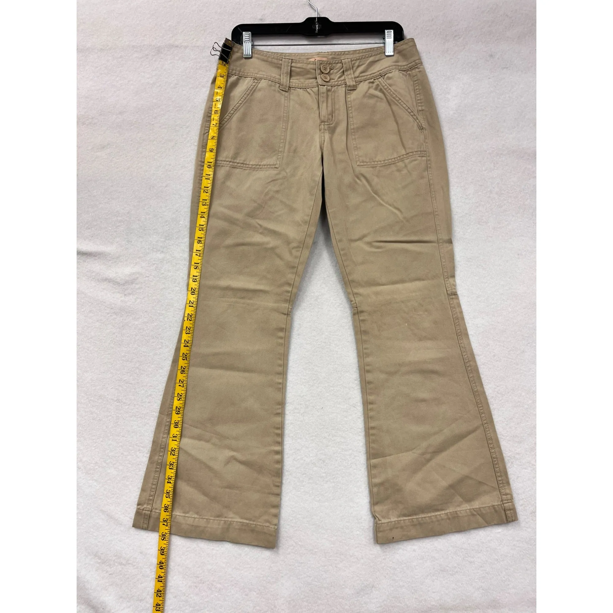 Aeropostale Womens 100% Cotton Khaki Flare Pants Size 5/6 Short #6189