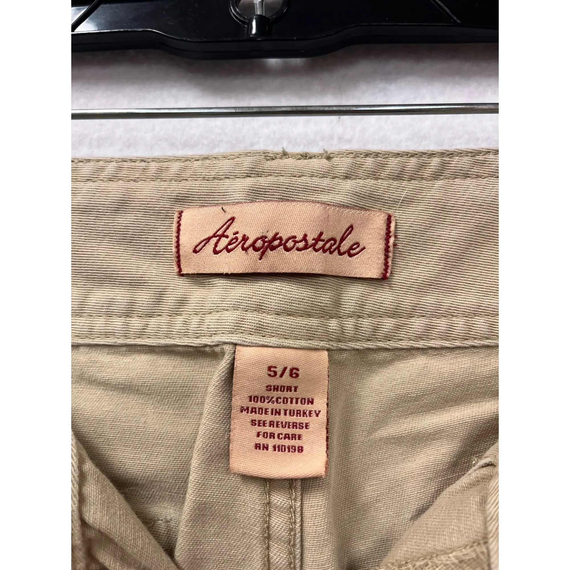 Aeropostale Womens 100% Cotton Khaki Flare Pants Size 5/6 Short #6189