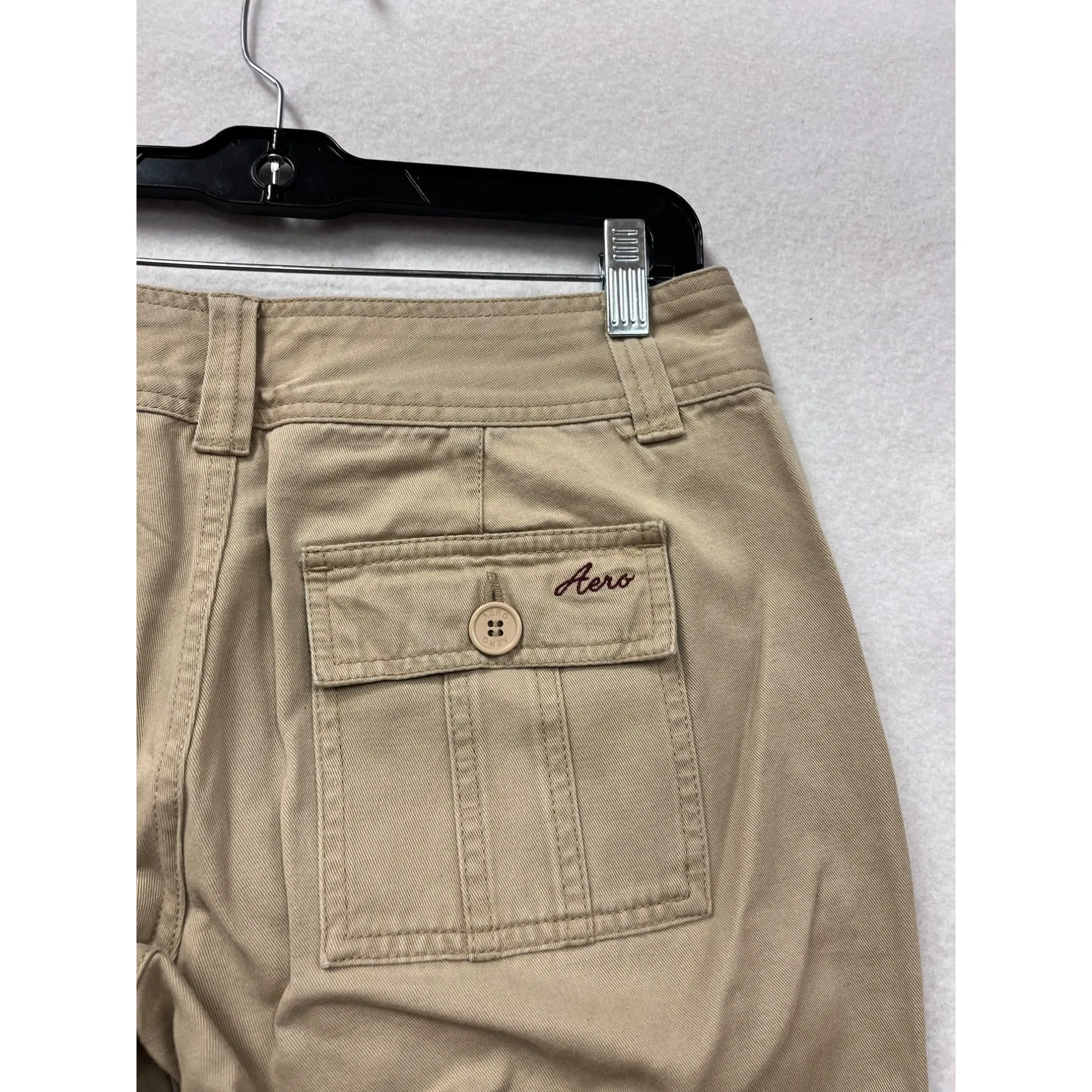 Aeropostale Womens 100% Cotton Khaki Flare Pants Size 5/6 Short #6189