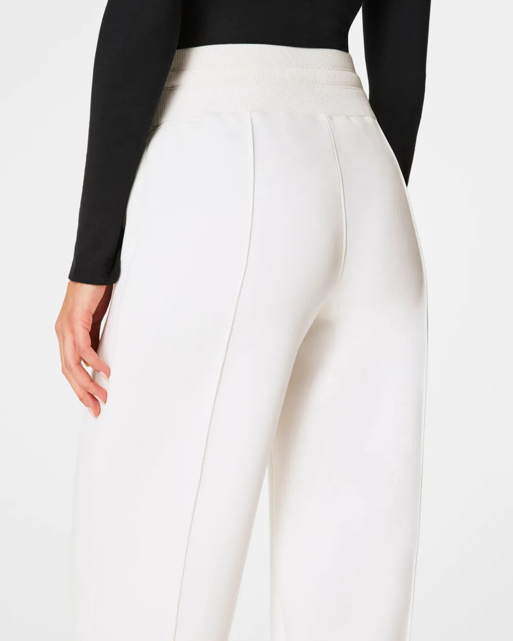 Airessentials Luxe Straight Leg Pant