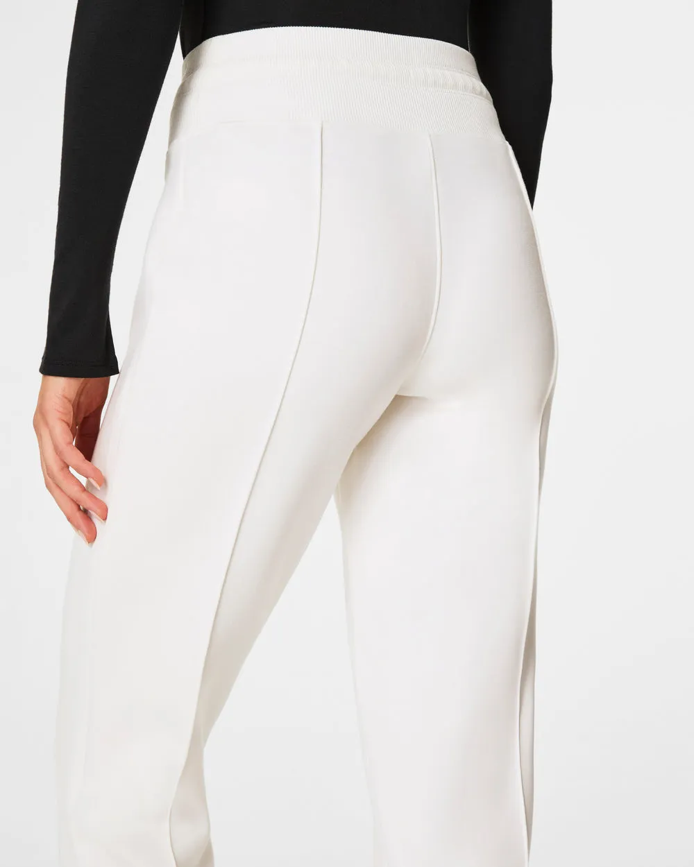 Airessentials Luxe Tapered Pant