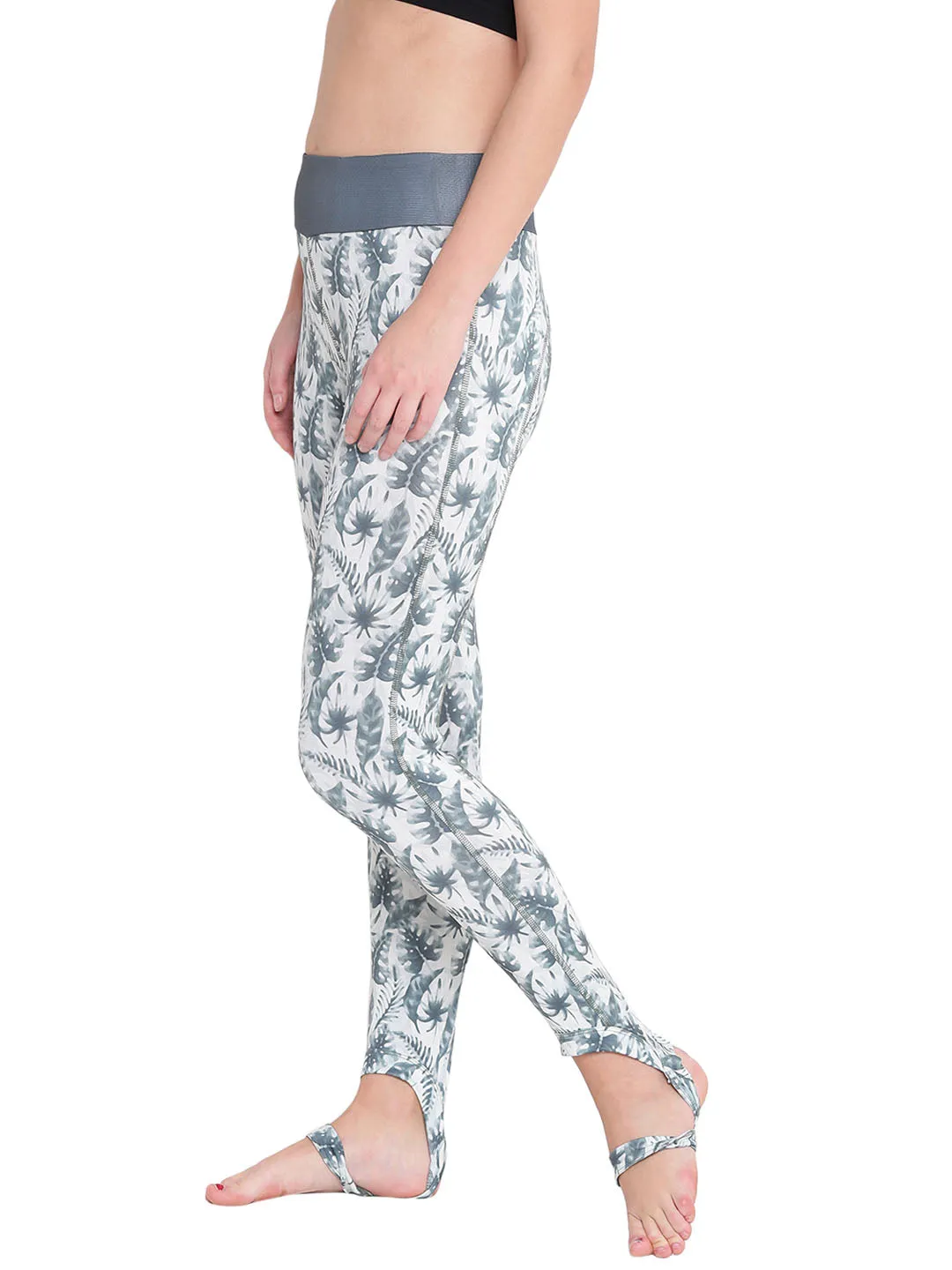 Alcis Women White Printed Tights