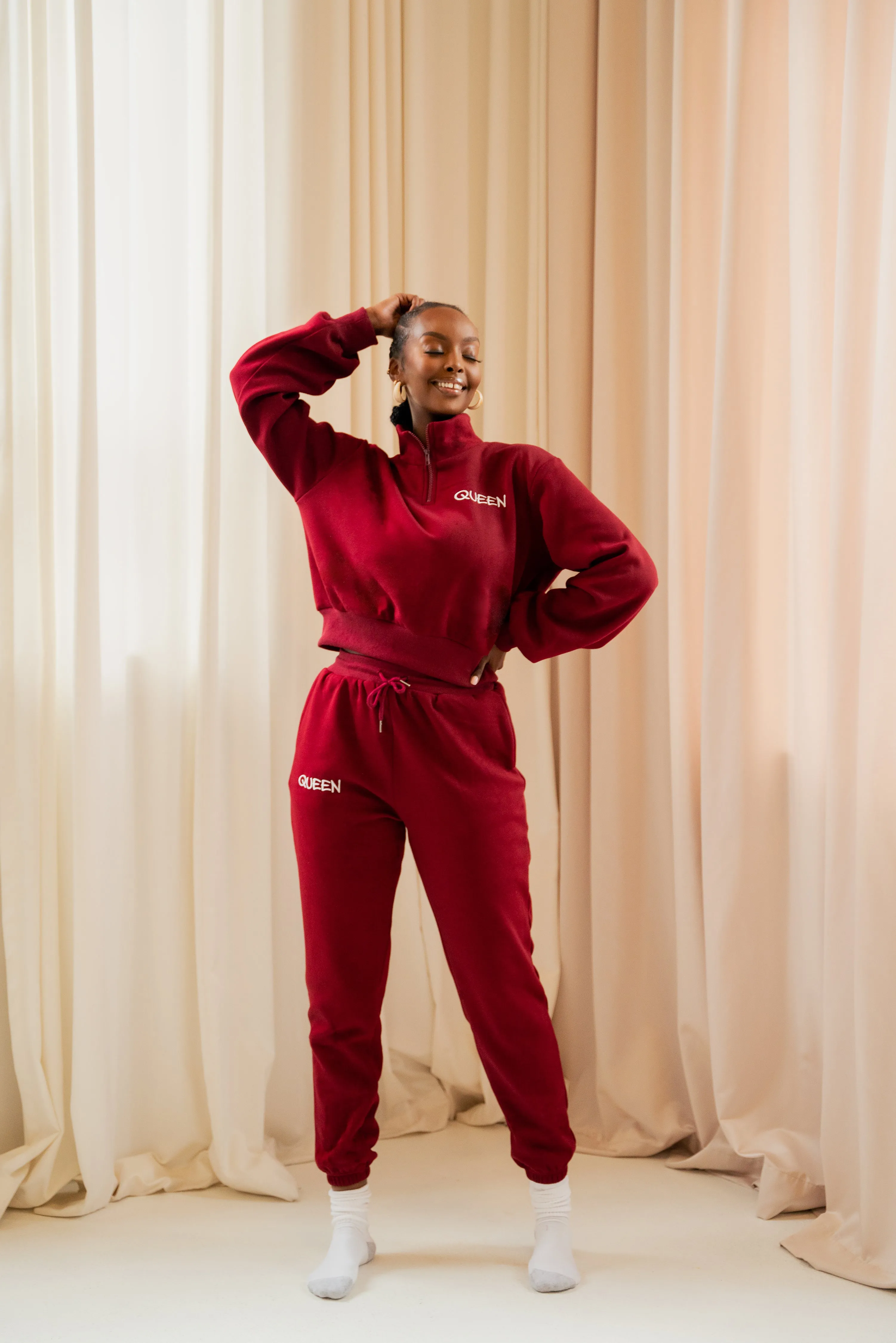 BURGUNDY QUEEN Pullover JOGGER Set