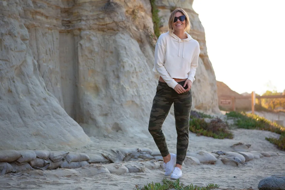 Busy Doing Nothing Graphic Women's Soft Washed Sweatpants