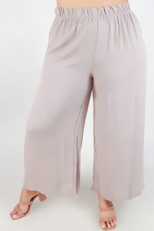 CAN'T BREAK ME CAPRI PANTS