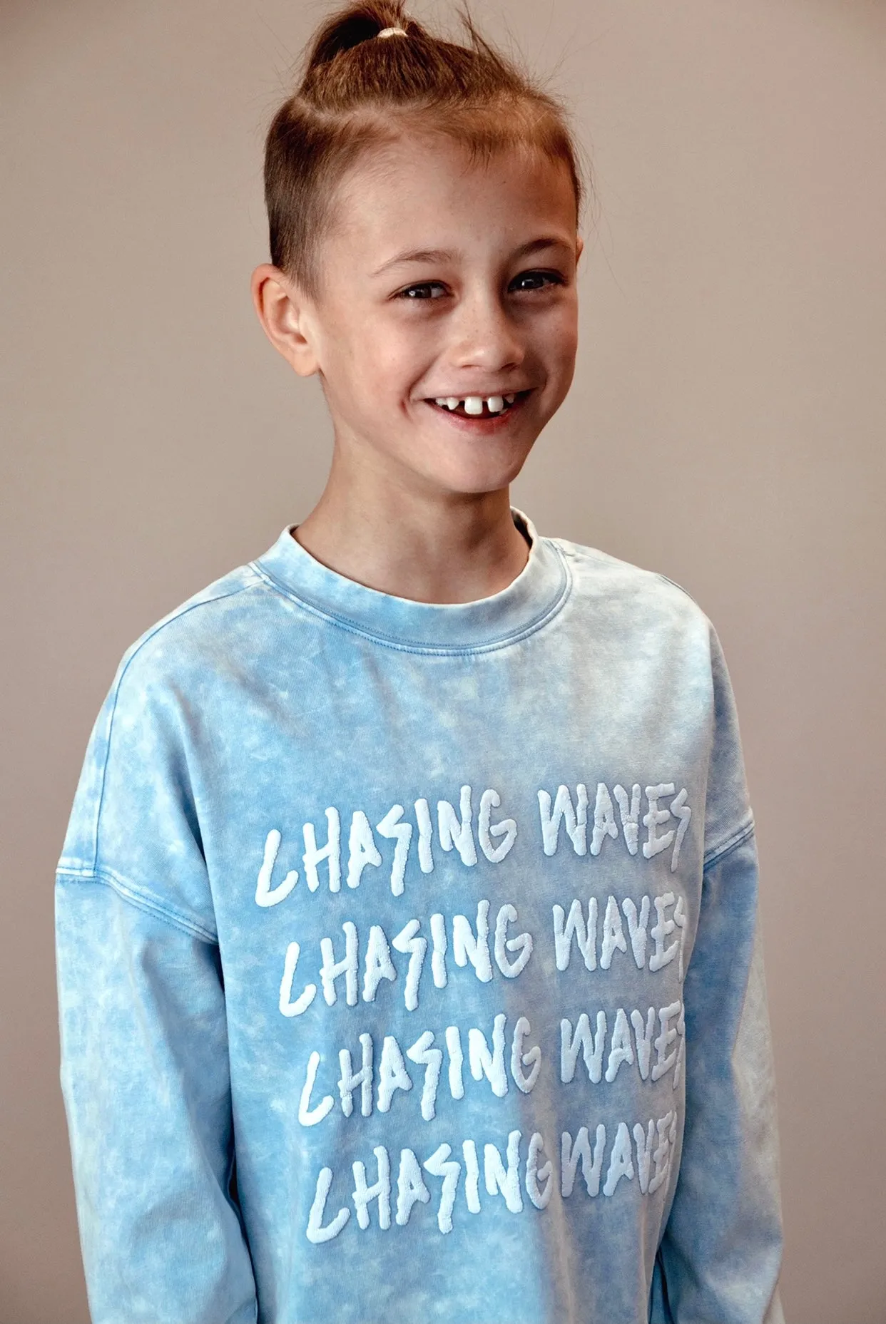 CHASING WAVES LONG SLEEVE - ACID WASH BLUE