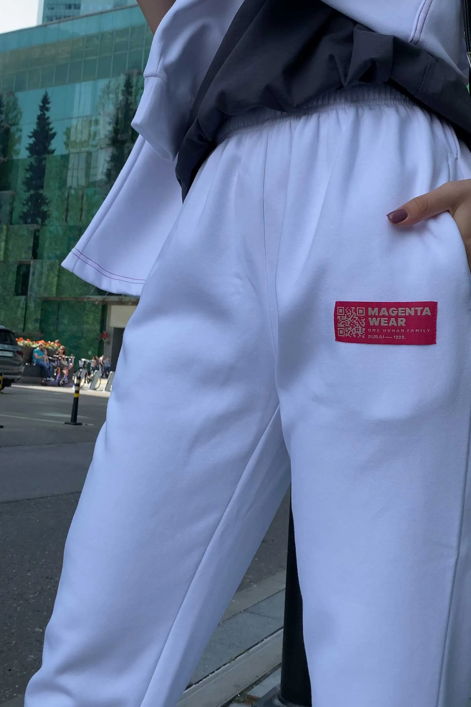 Classic High-waisted Sweatpants - Snow White