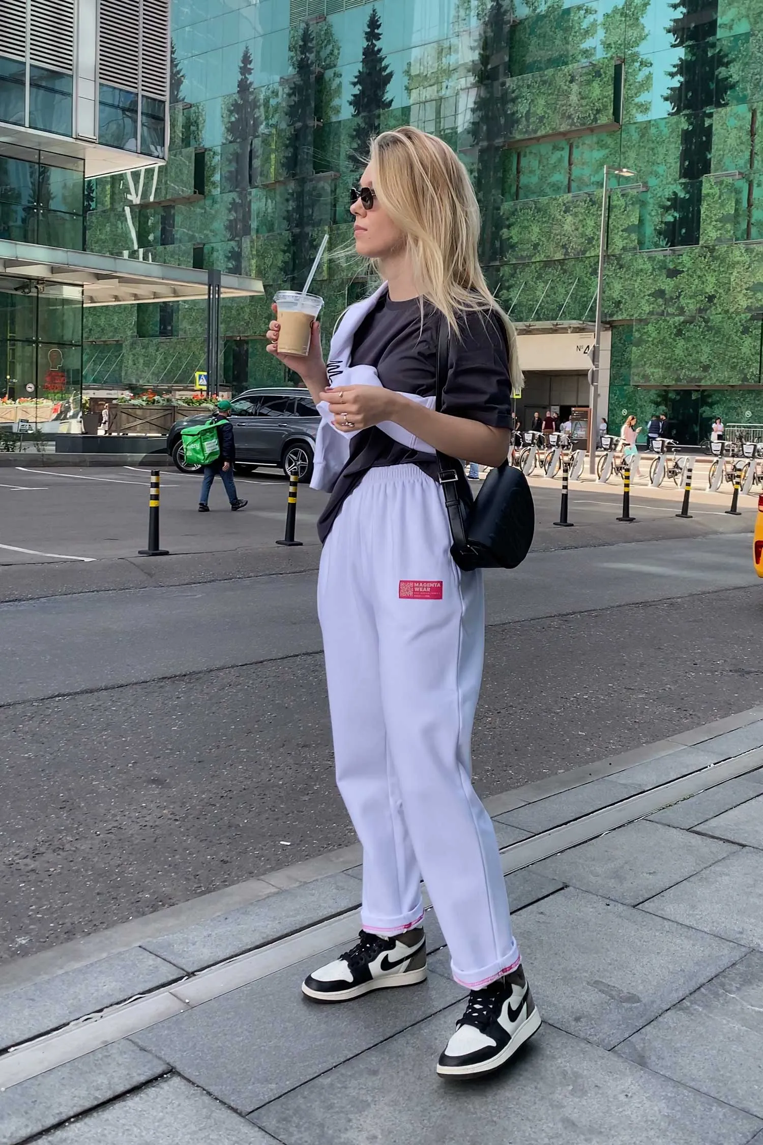 Classic High-waisted Sweatpants - Snow White