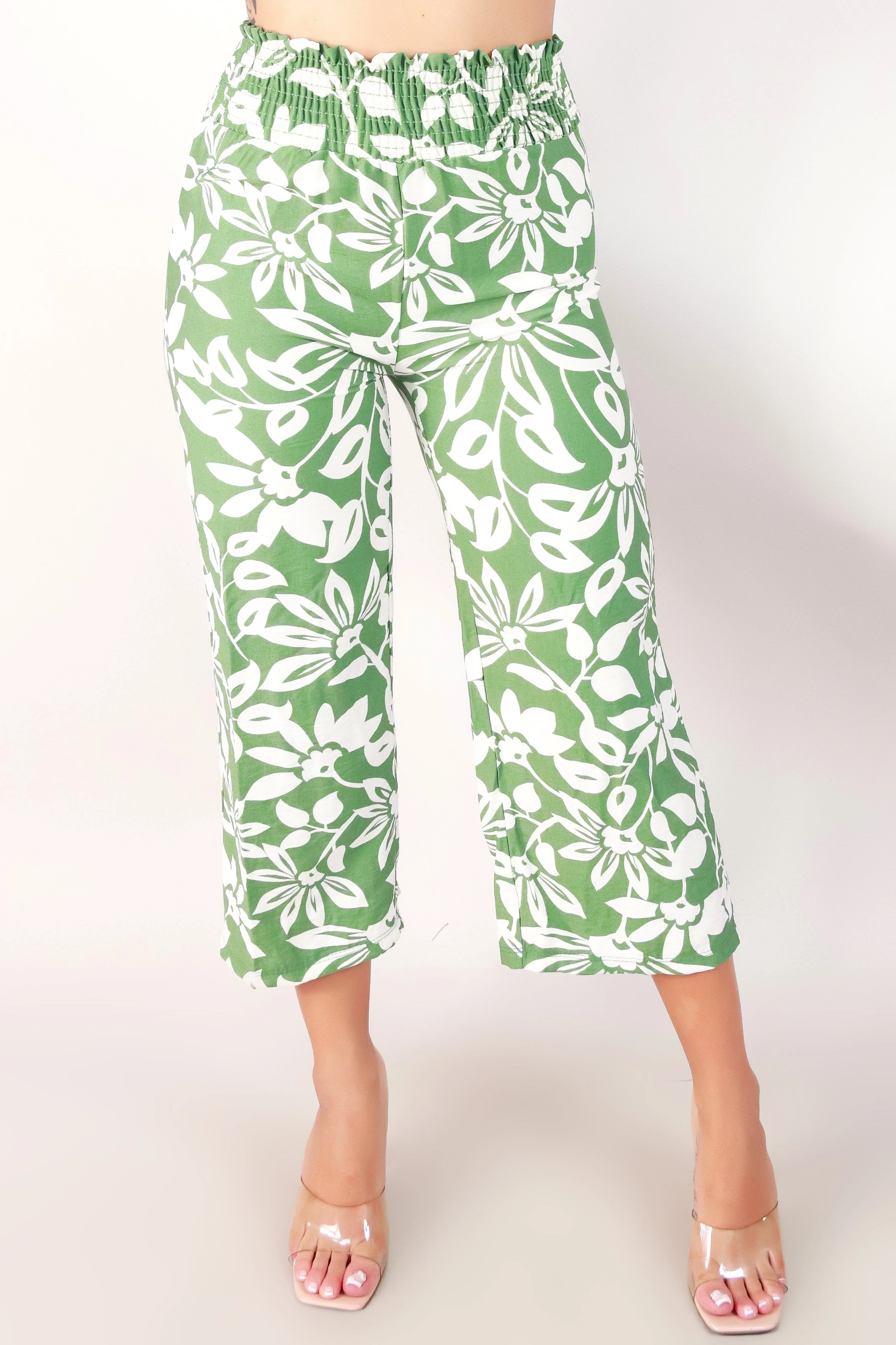 CLEAR THE AIR CAPRI PANTS