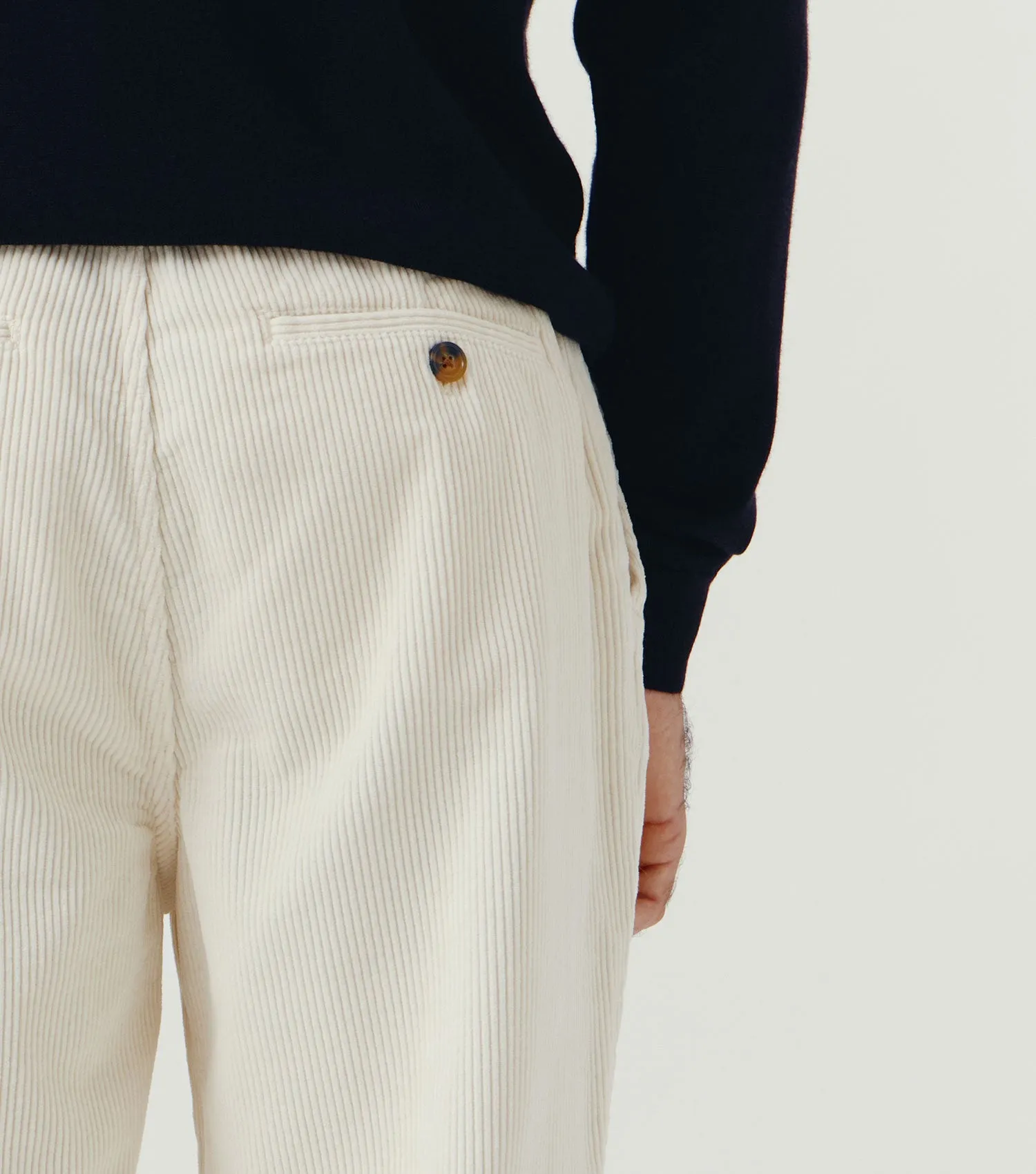 Corduroy Carrot Pleated Pants Ecru
