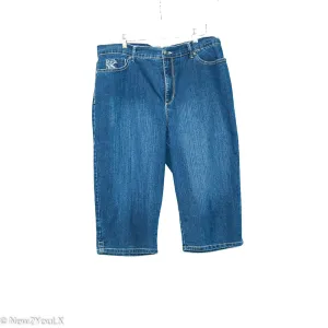 Dark Wash Amanda Capri Pants (Gloria Vanderbilt)