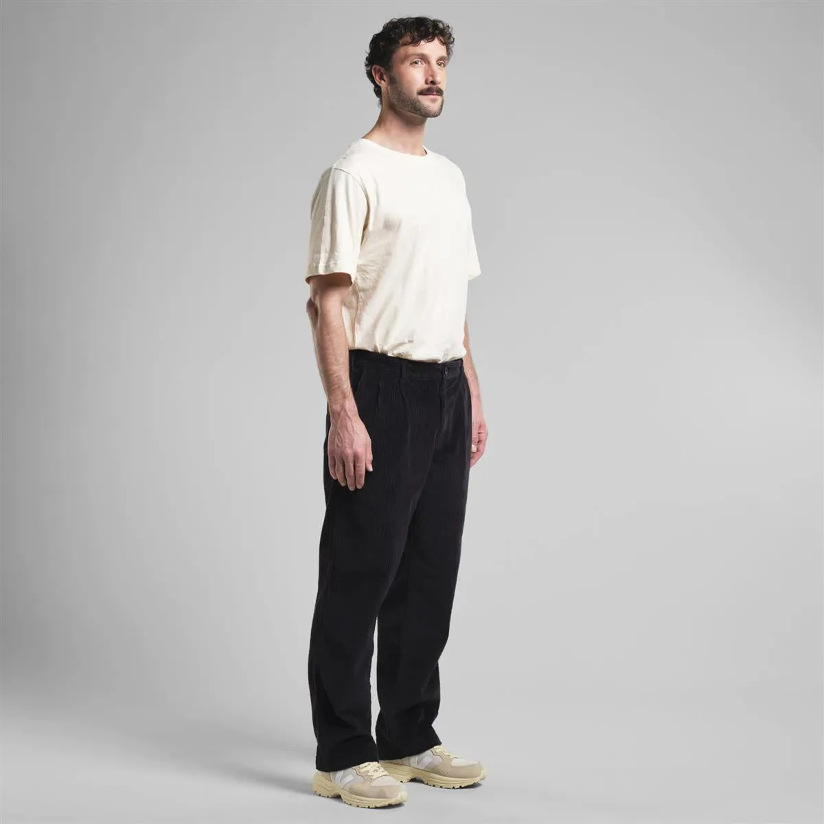 DEDICATED Pants Vallen Corduroy Black