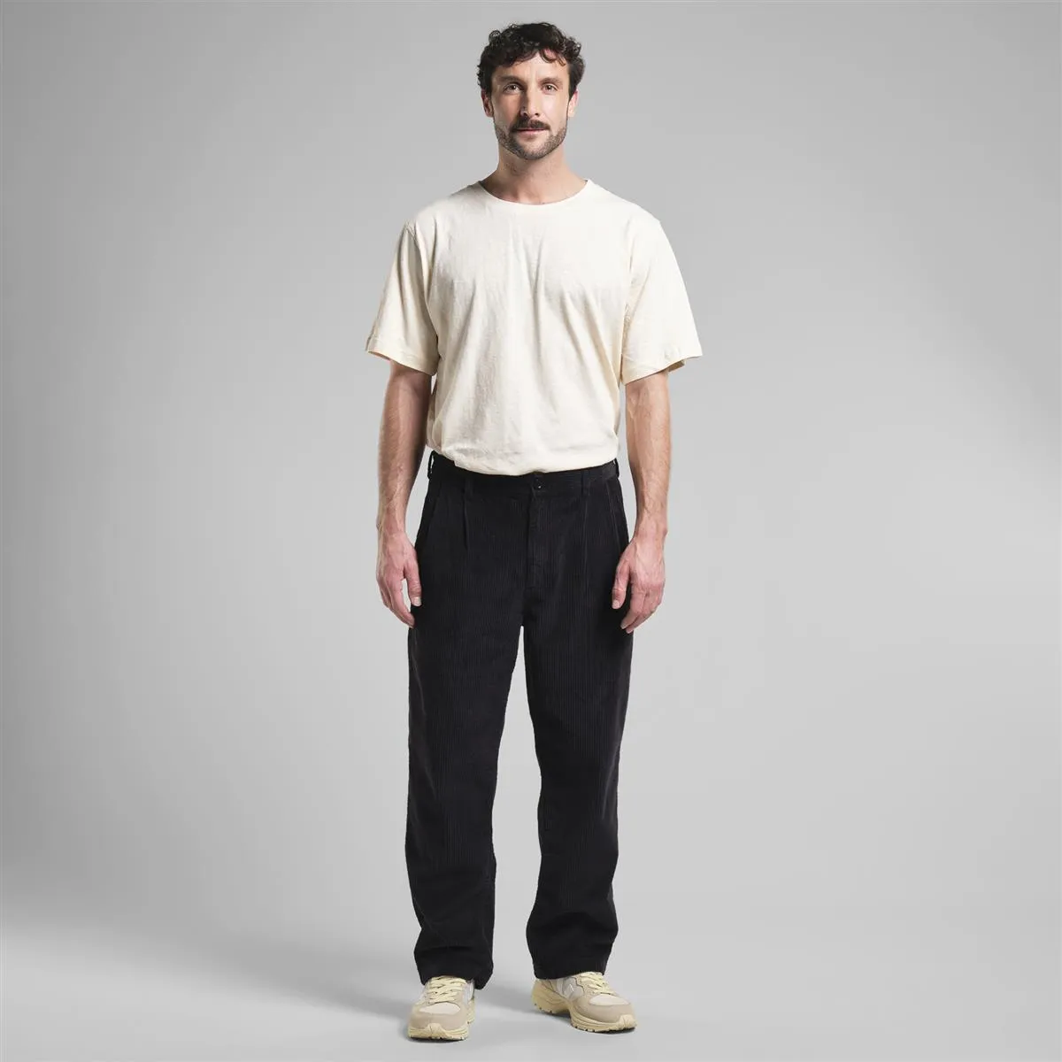 DEDICATED Pants Vallen Corduroy Black