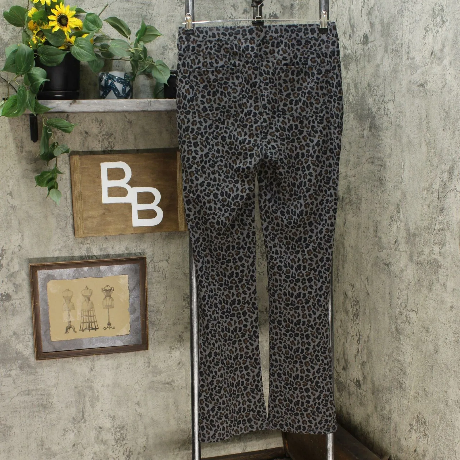 DG2 by Diane Gilman Pull On Ponte Boot Cut Pants Gray Leopard Medium Tall