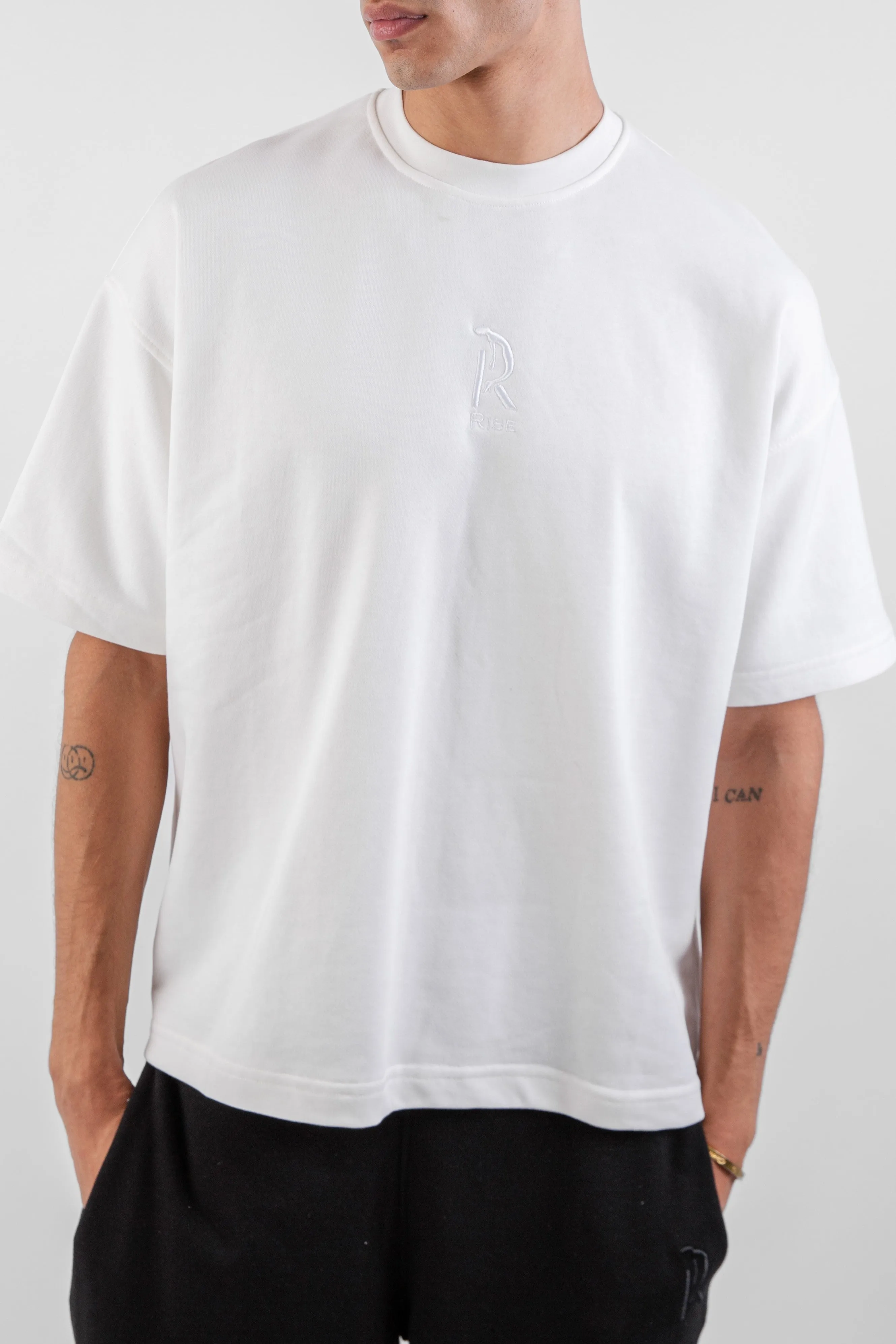 Droopy Pants & Chill Sleeve T-shirt White Set