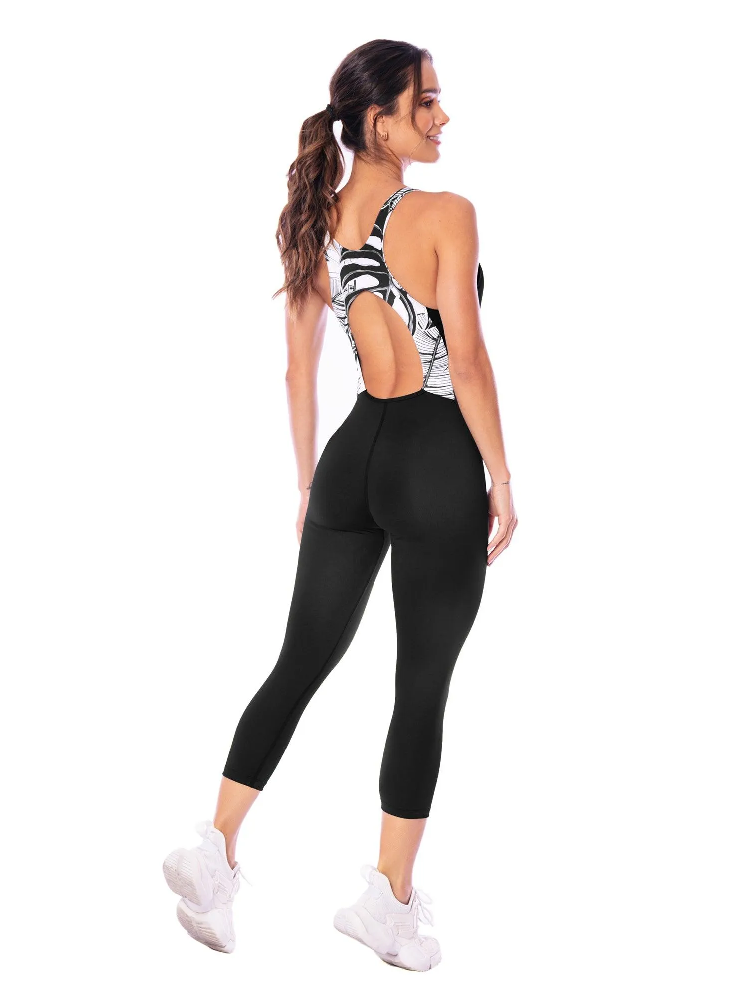 Enterizo deportivo con escote en espalda 29479