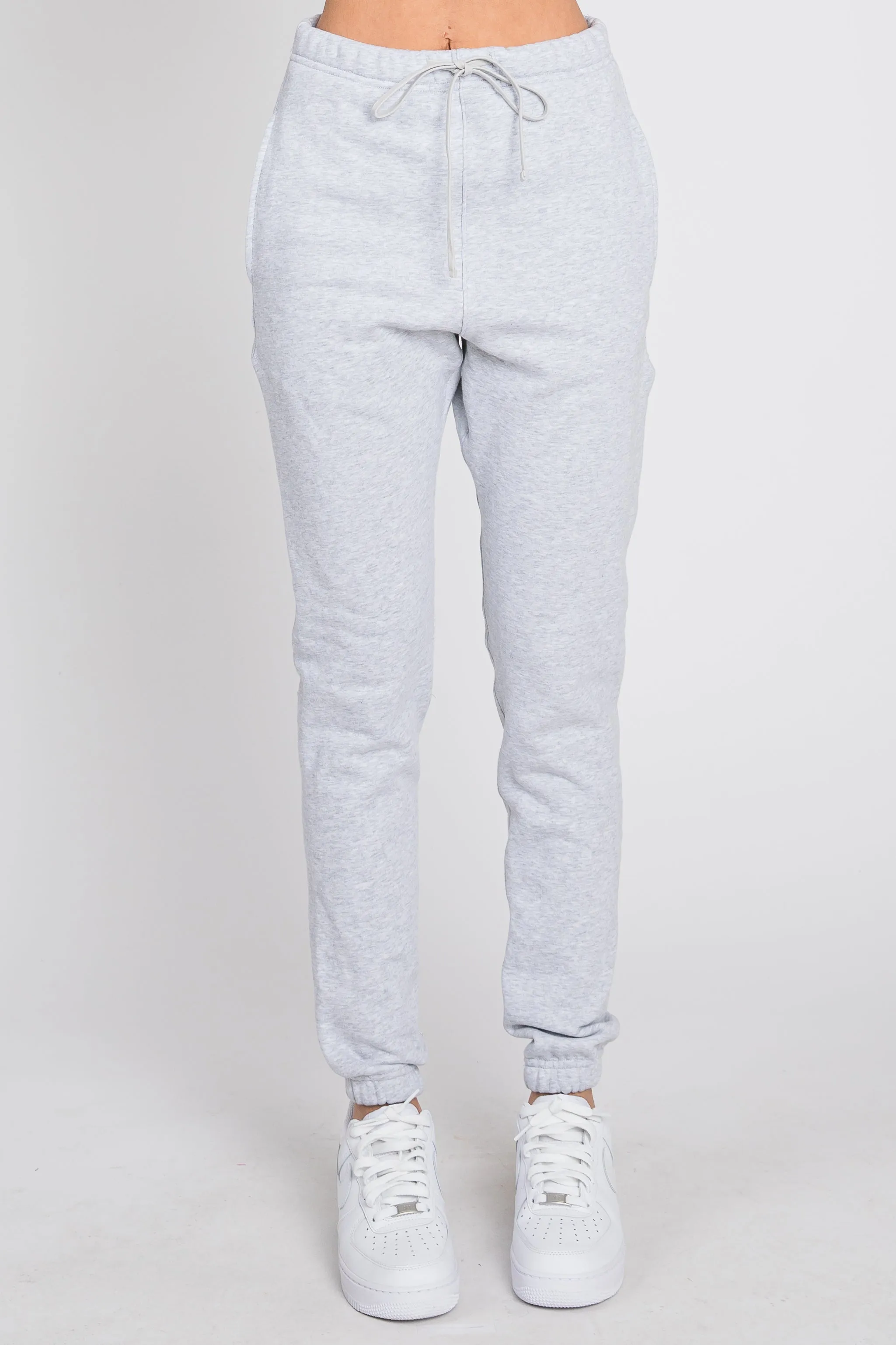 ESSENTIAL SWEATPANT