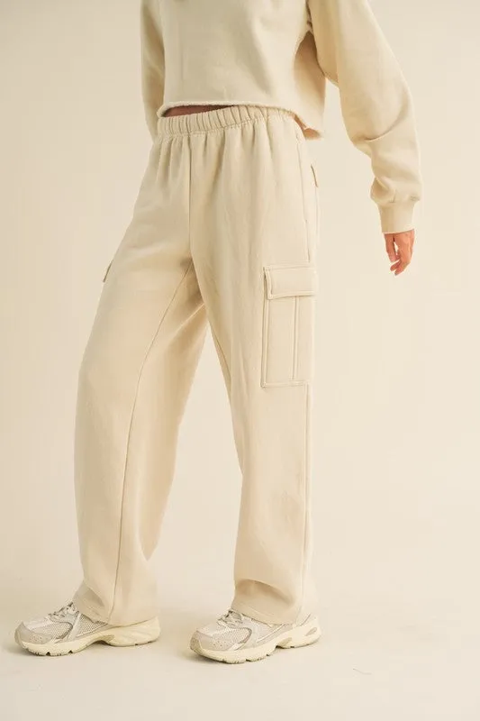 Fleece lined cargo pocket sweatpants