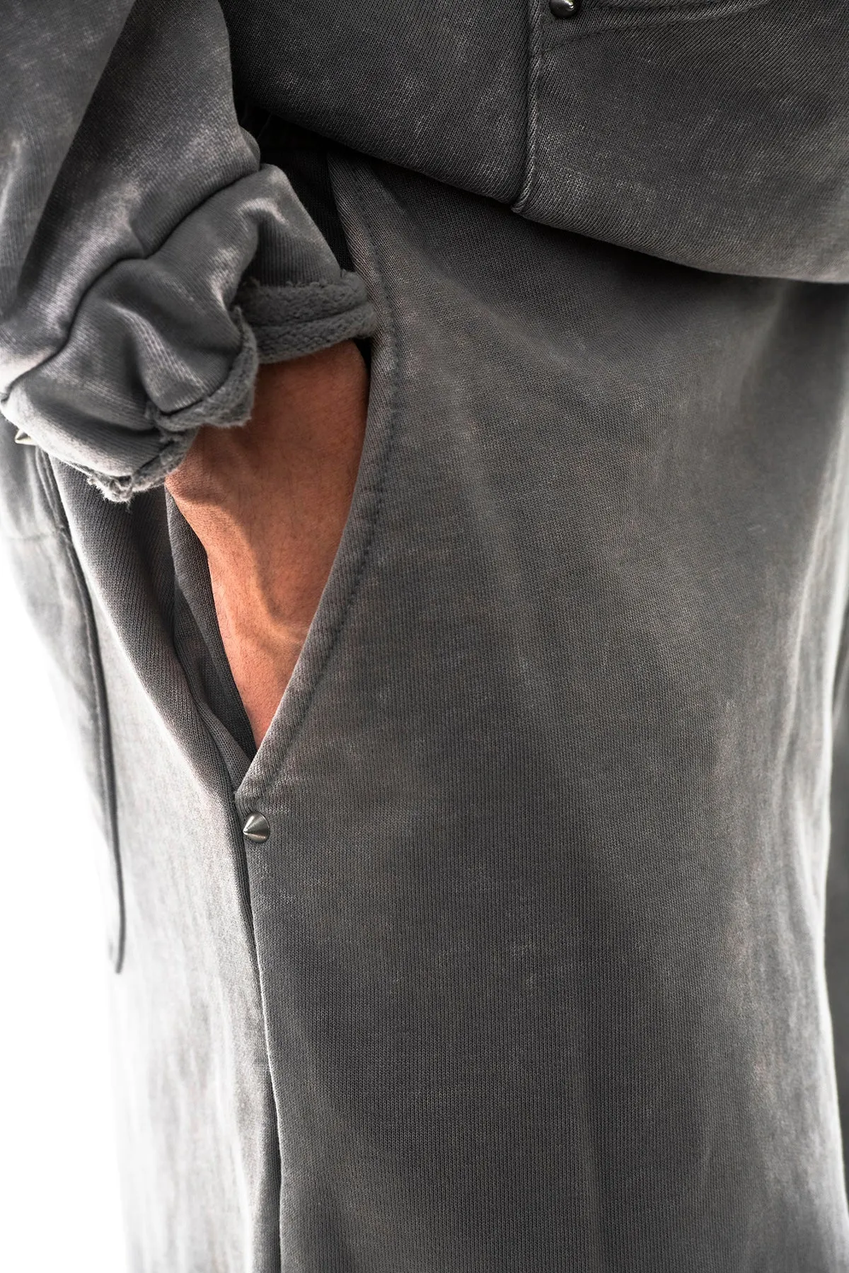 Garment-dyed heavyweight cotton fleece sweatpants