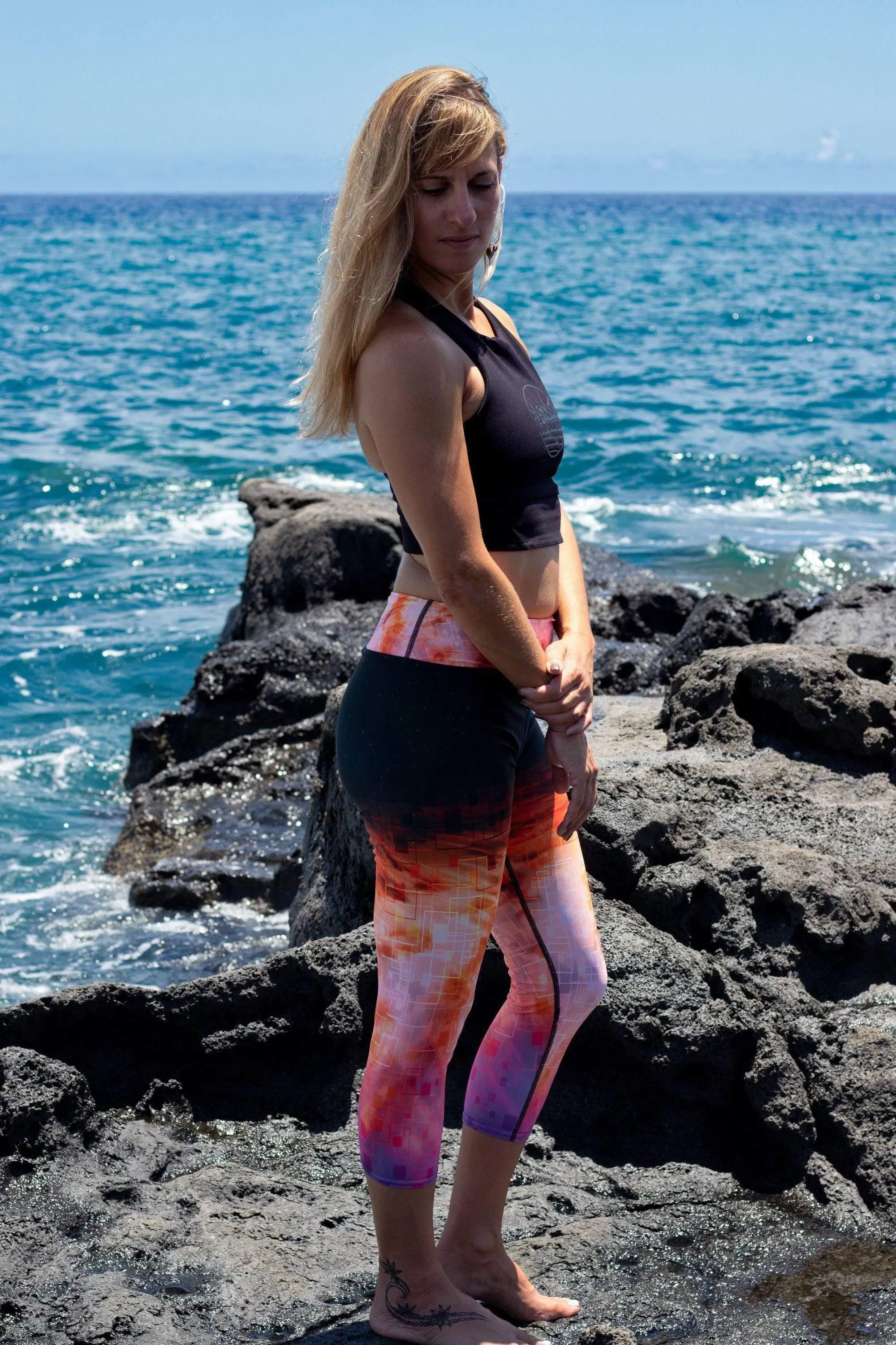 Hanalei Yoga Capri Leggings