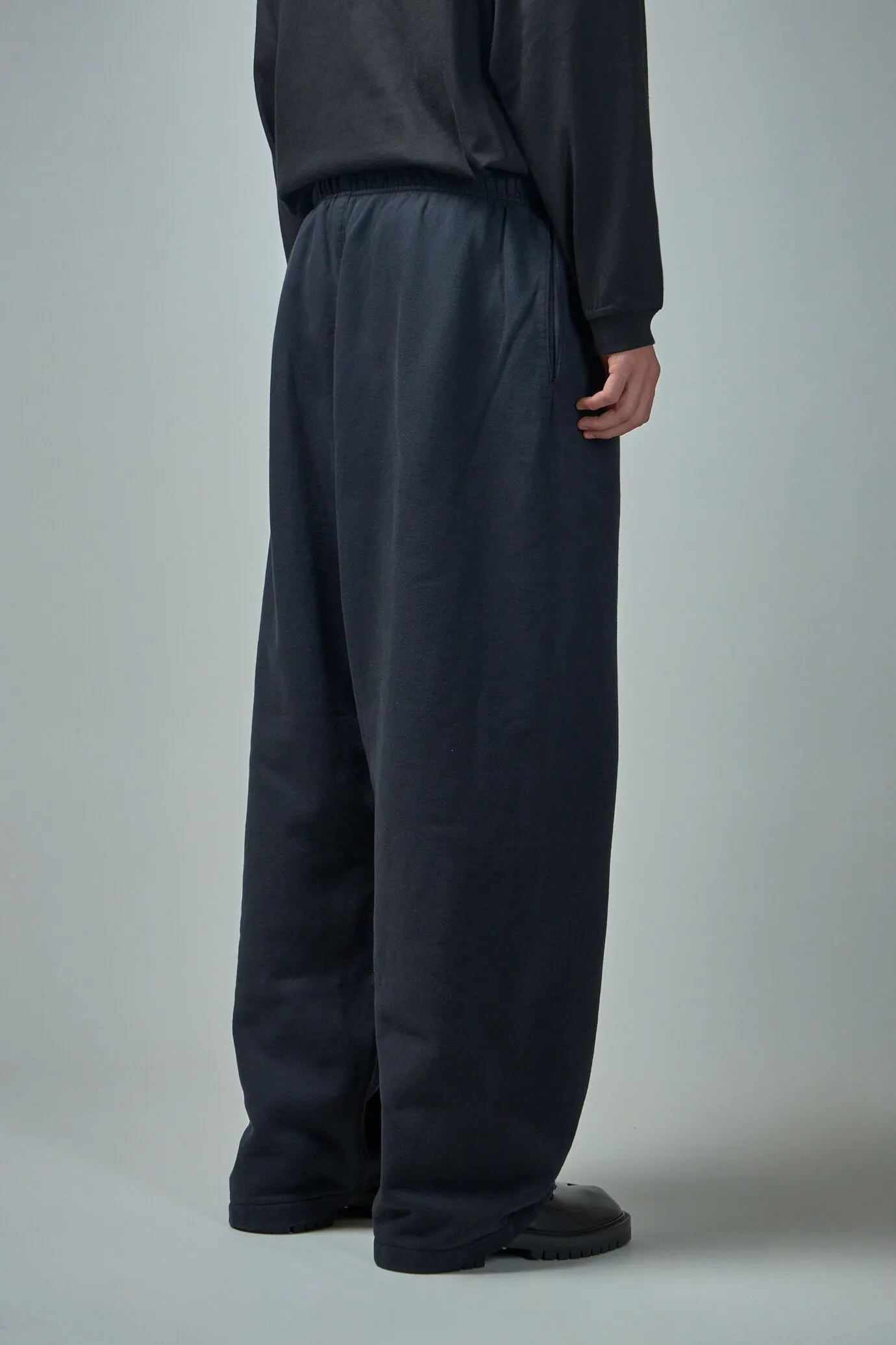 HEAVY FLEECE RELAXED SWEATPANT - BLACK