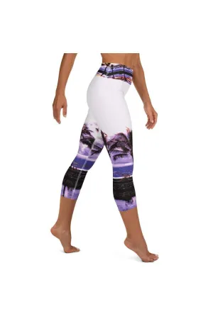 Hilo Bay Palms Yoga Capri Leggings