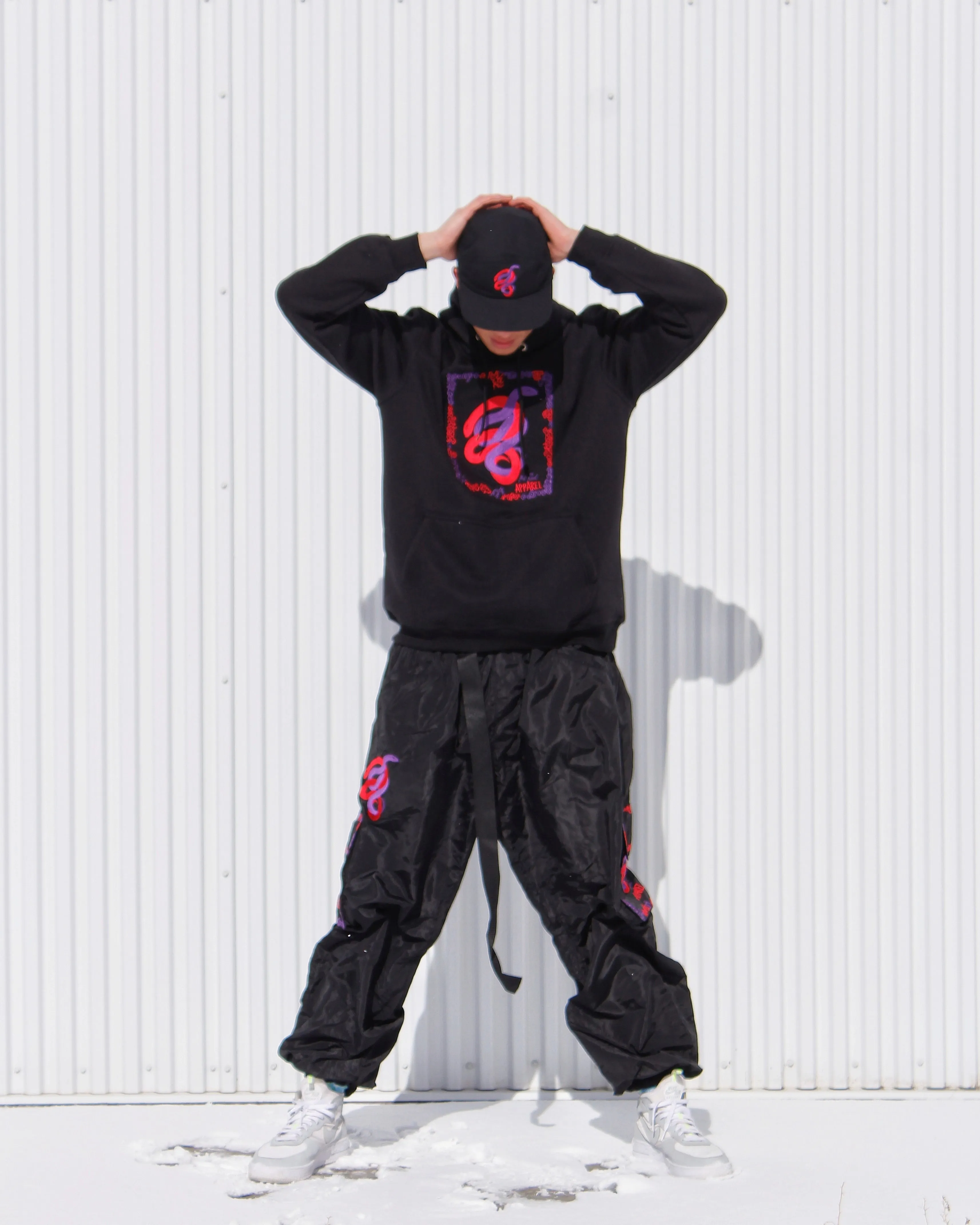 INSULATED BLACK