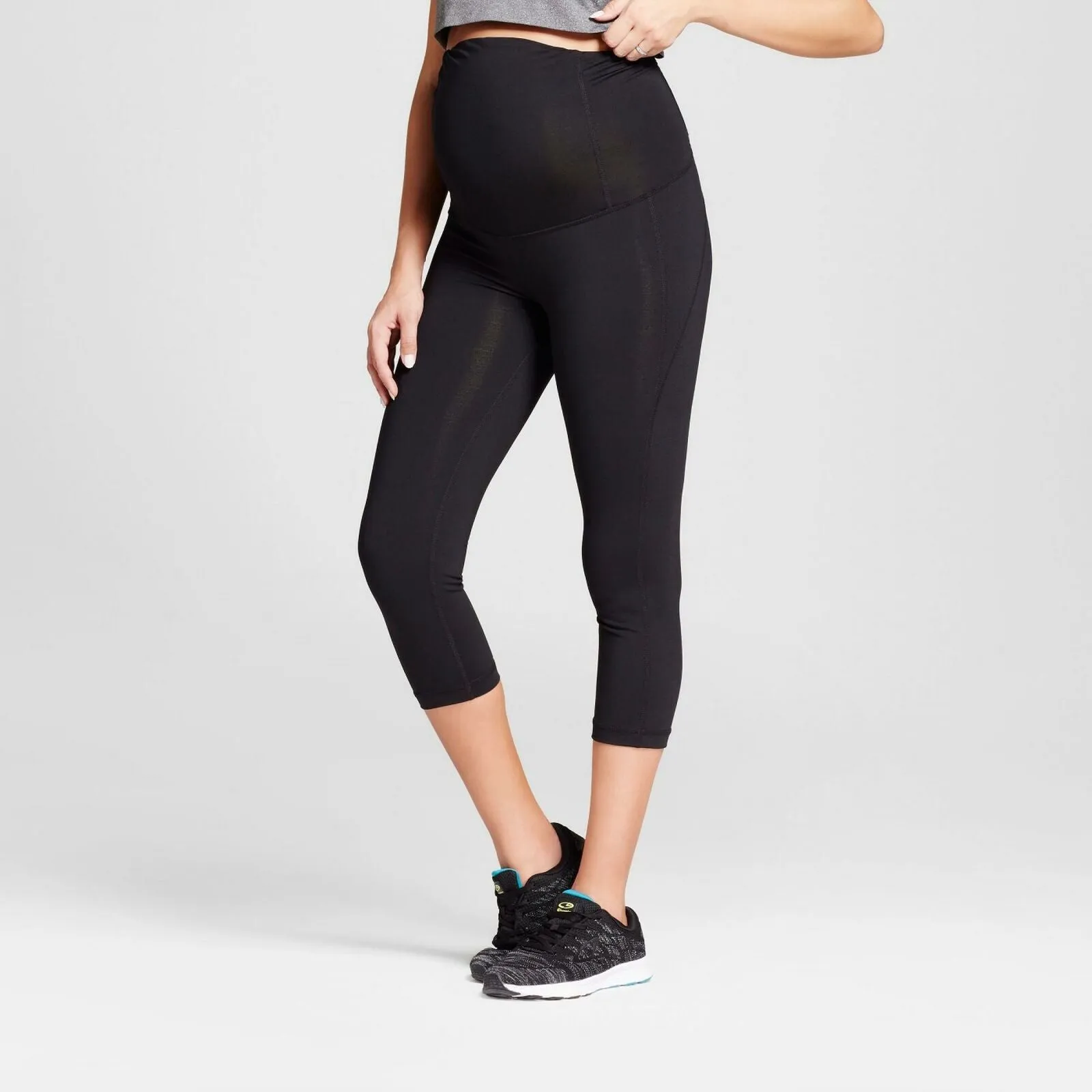 Isabel Maternity by Ingrid & Isabel Crossover Panel Active Capri Leggings