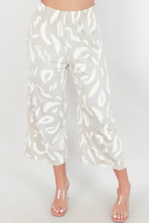 IT'S NO JOKE CAPRI PANTS