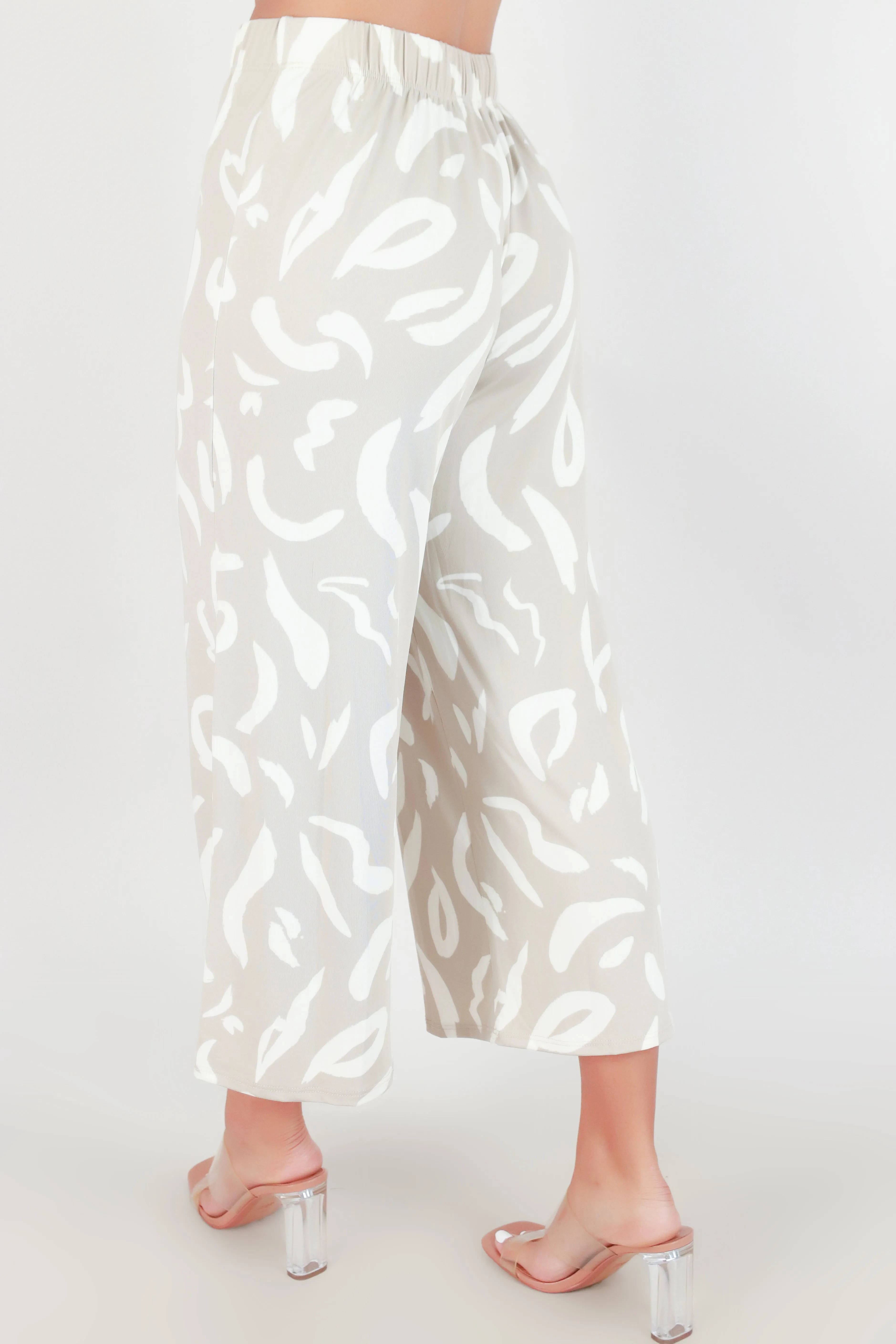 IT'S NO JOKE CAPRI PANTS