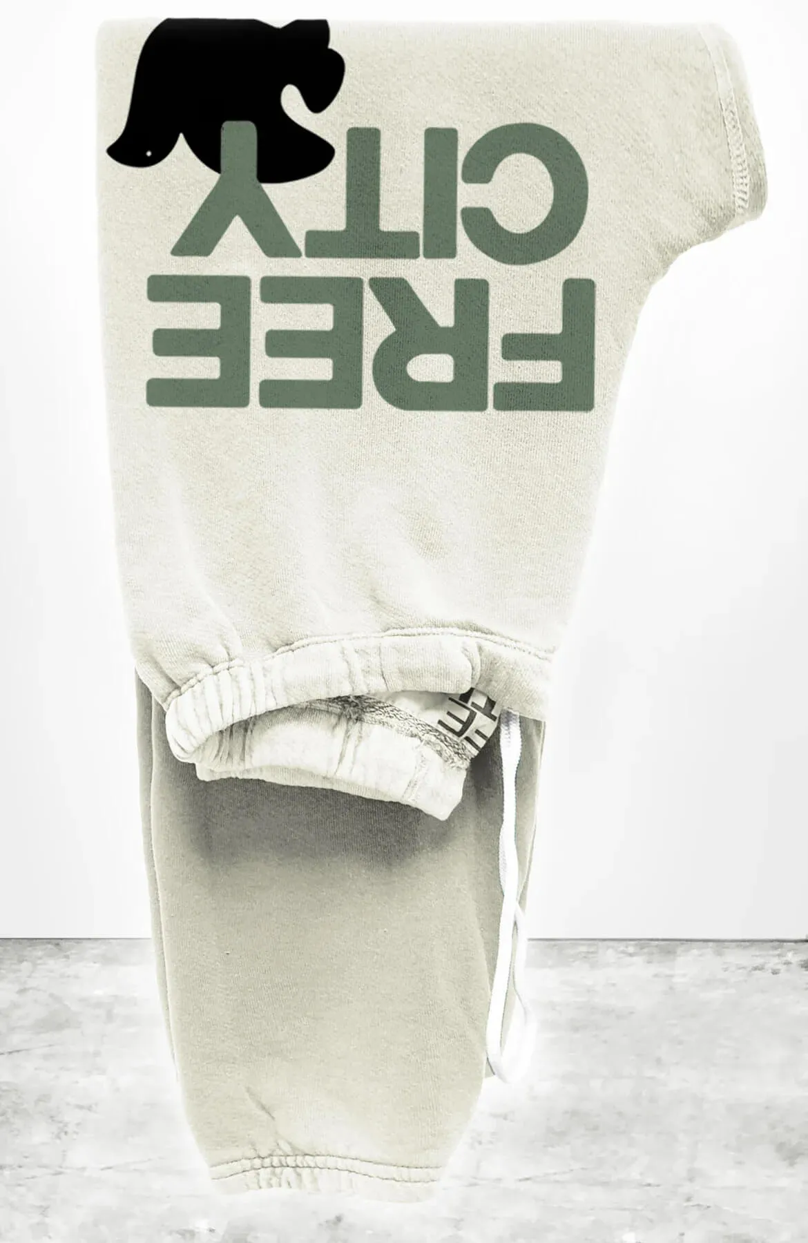 Large Logo Sweatpants in Creamy Army