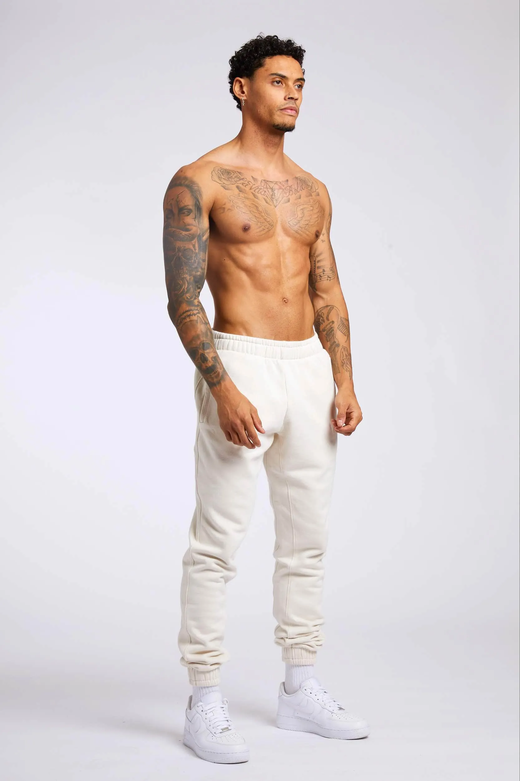 LEGEND* BASICS SWEATPANTS - CREAM