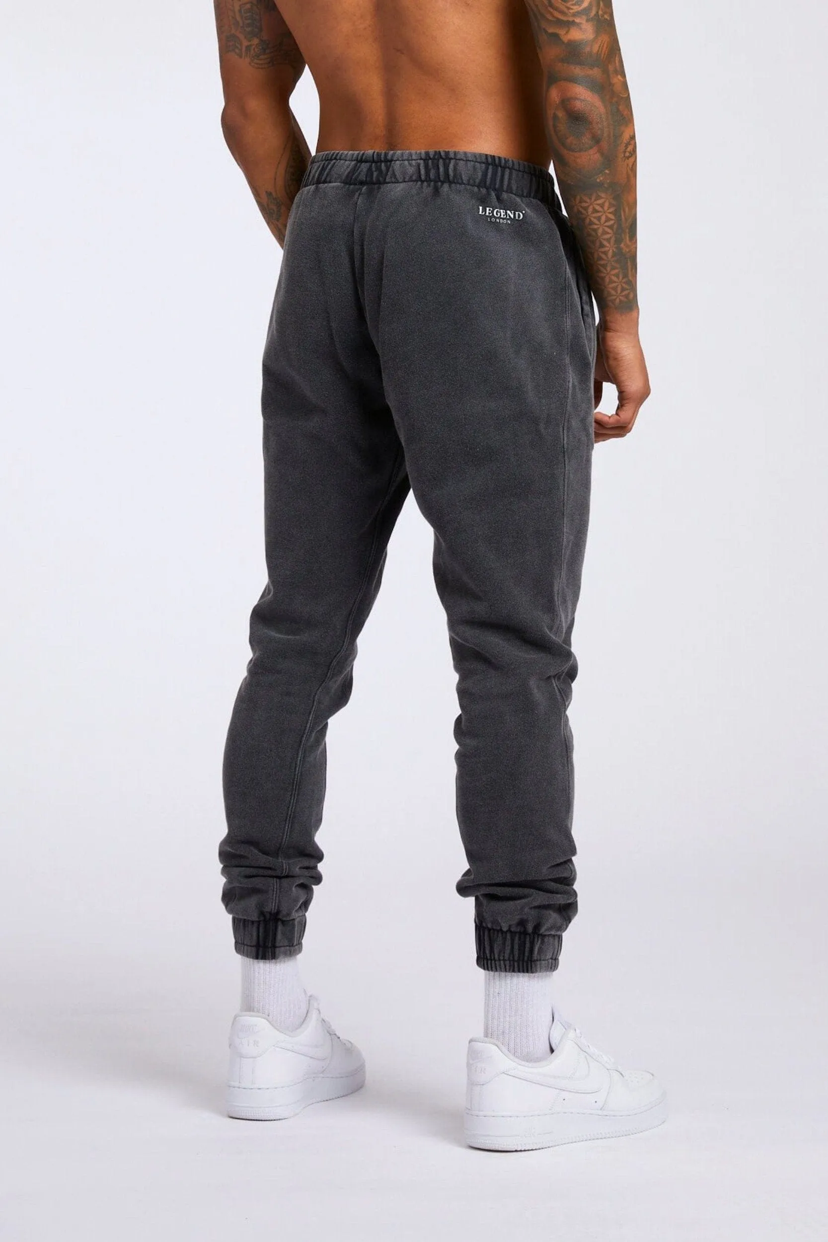 LEGEND* BASICS SWEATPANTS - WASHED GREY