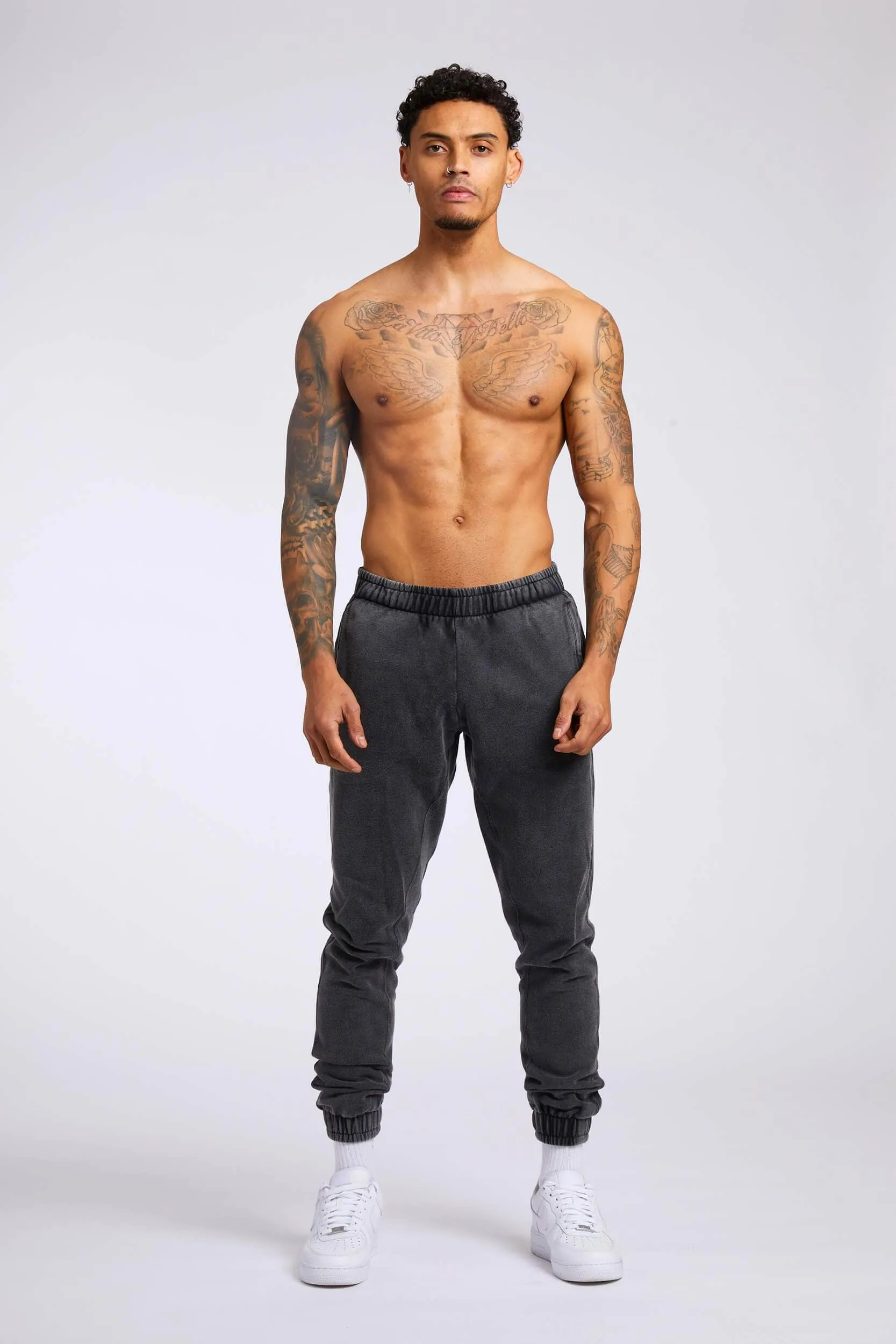 LEGEND* BASICS SWEATPANTS - WASHED GREY