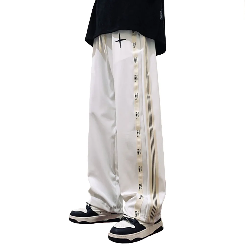 Leisure Cross Straight Cargo Sweatpants