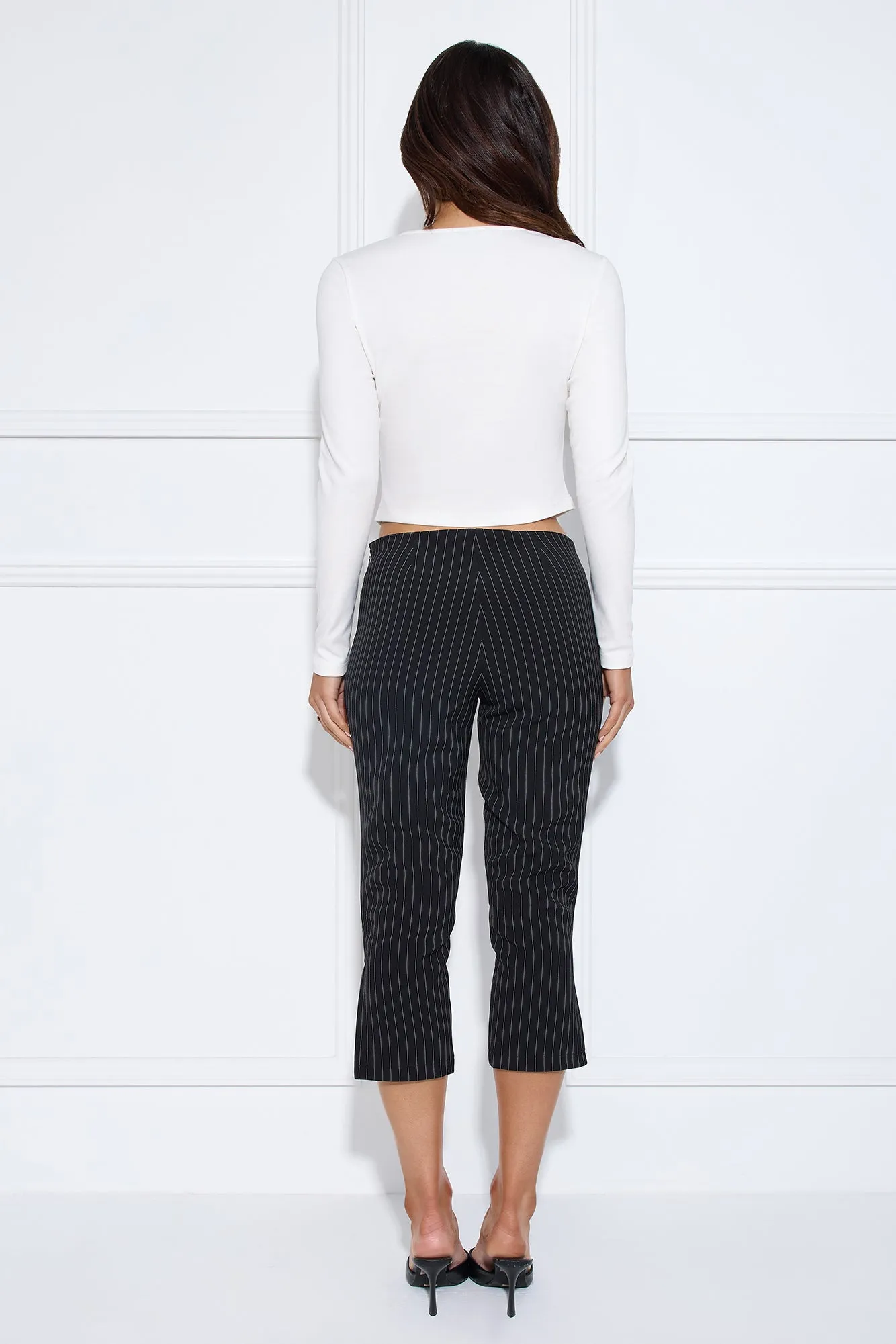Leo Capri Onyx Pinstripe