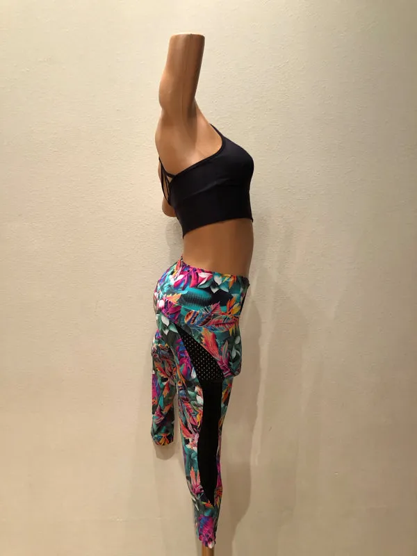 [Lilikoi Wear] Bottoms: Capri Leggings Cross-waistedband Mesh