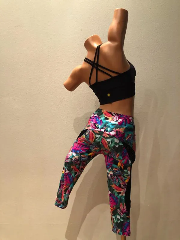 [Lilikoi Wear] Bottoms: Capri Leggings Cross-waistedband Mesh