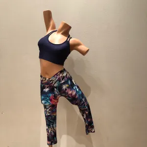 [Lilikoi Wear] Bottoms: Capri Leggings Cross-waistedband with Pockets