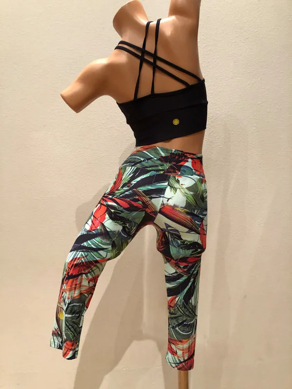 [Lilikoi Wear] Bottoms: Capri Leggings Regular-waist