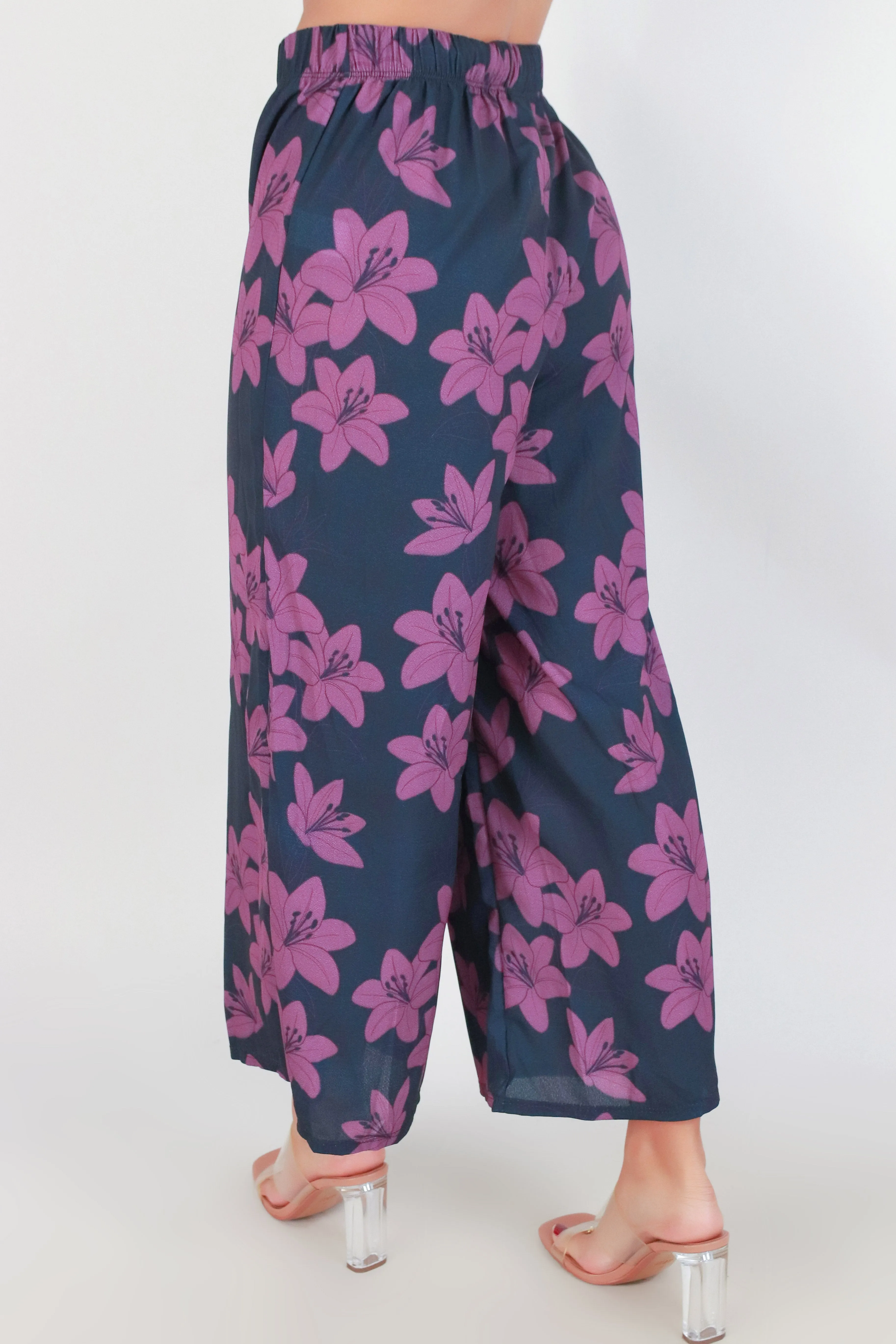 LILY CAPRI PANTS