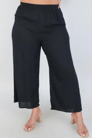 LOOK ME UP CAPRI PANTS
