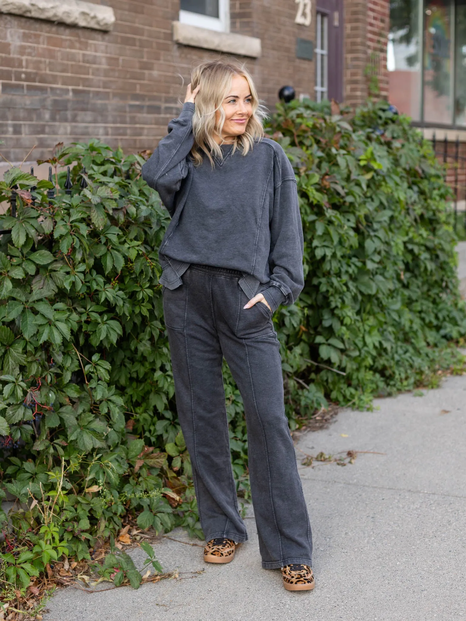 Mineral Wash Pork Chop Pocket Sweat