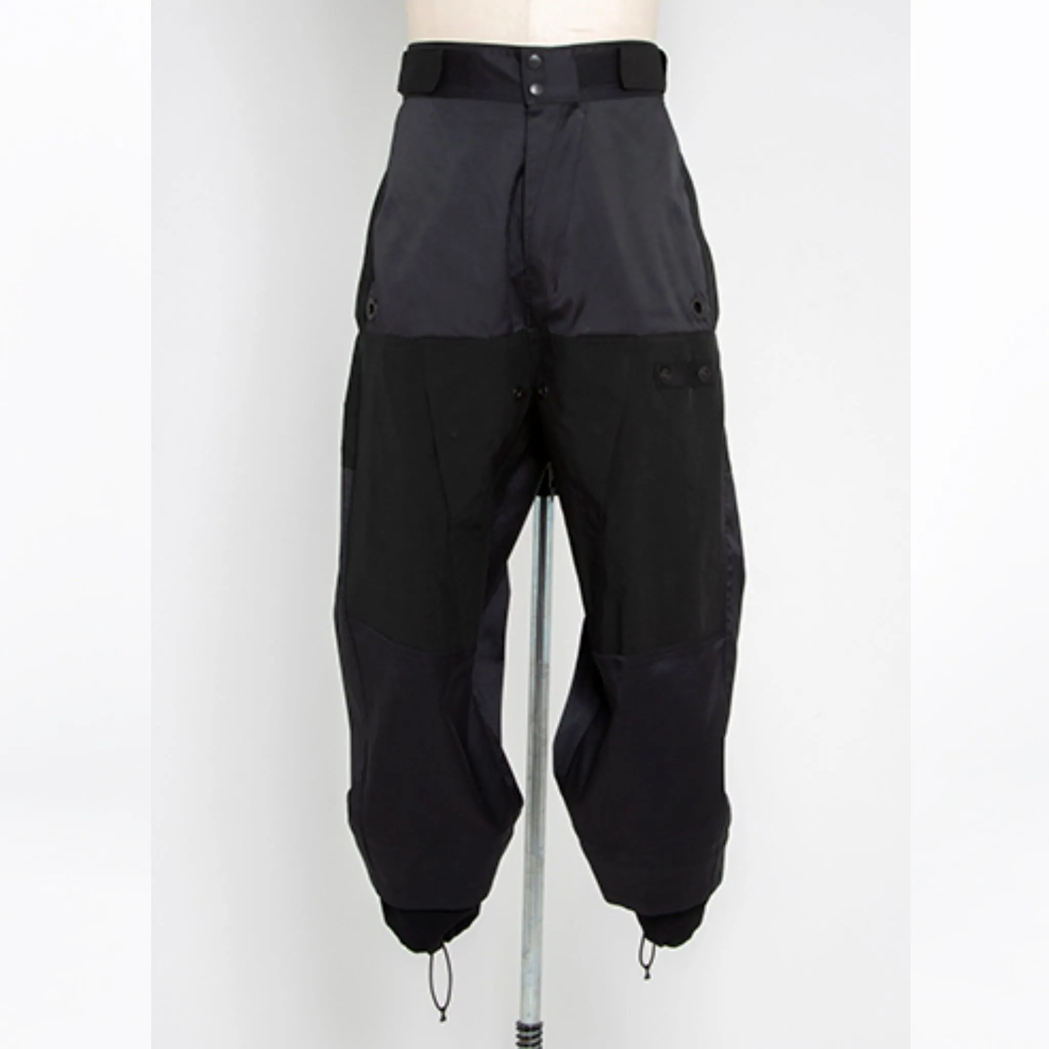 NILøS AZMTH Tech Sweatpants Black