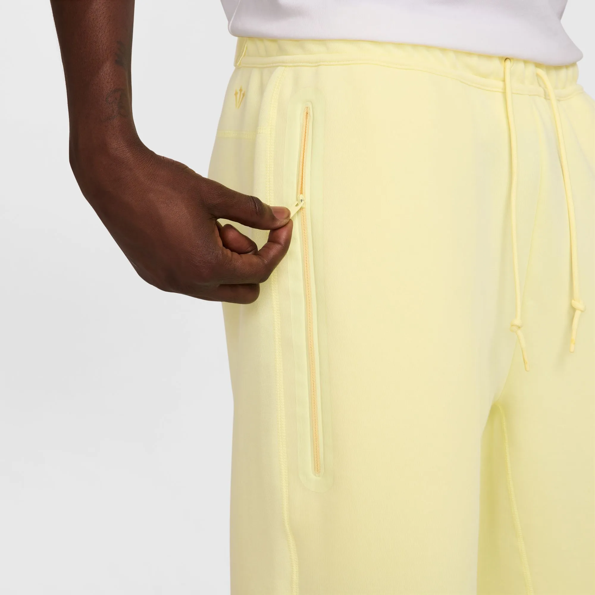 NOCTA TECH FLEECE OPEN HEM PANTS "CITRON TINT"
