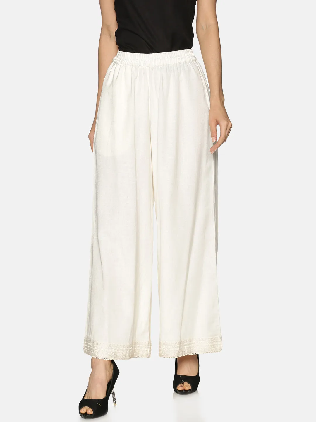 Off-White Solid Wide Leg Palazzo