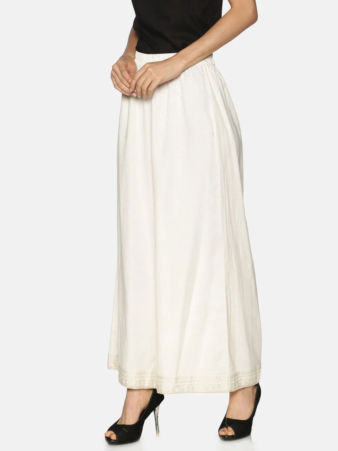 Off-White Solid Wide Leg Palazzo