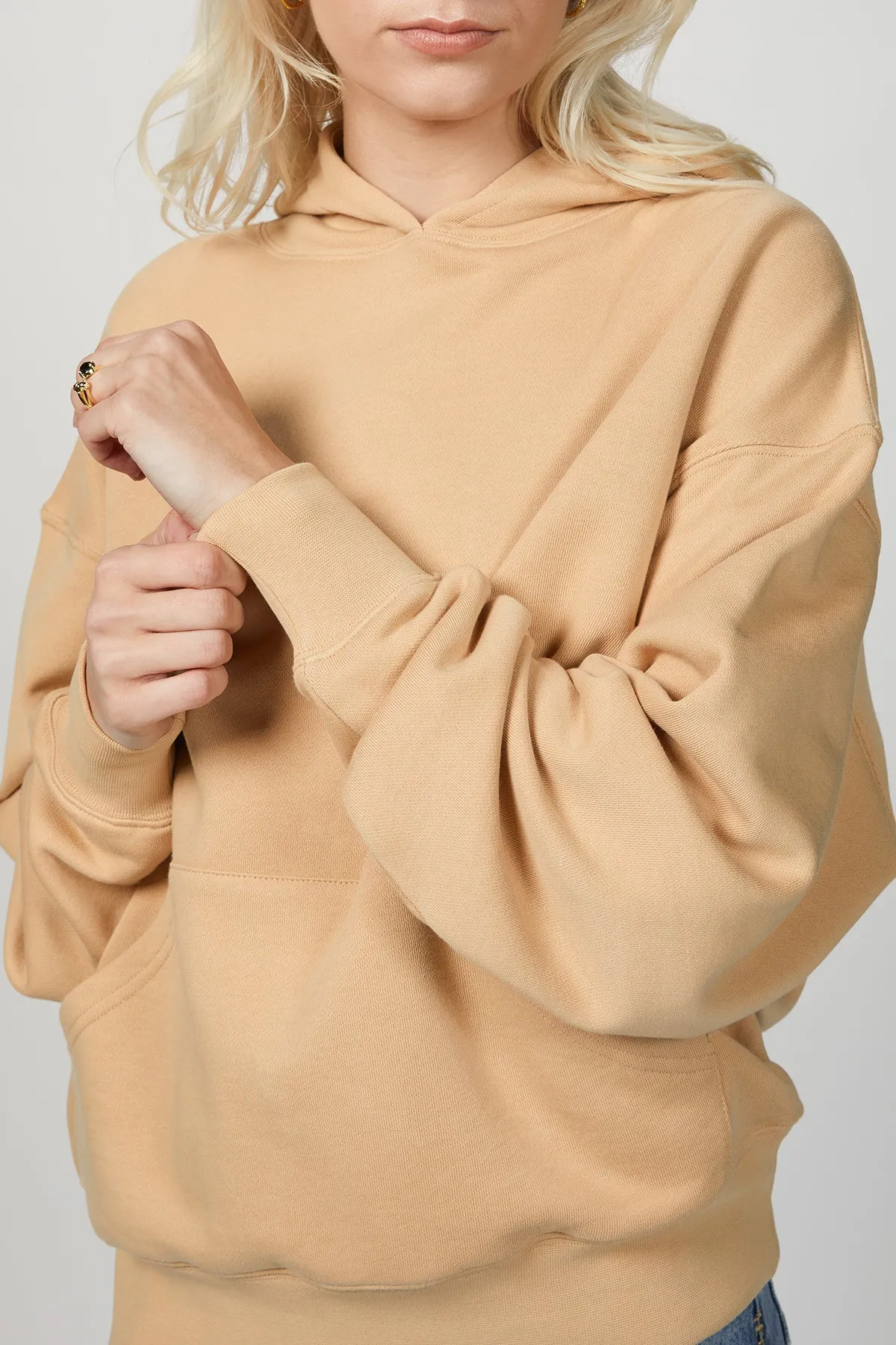 OVERSIZED HOODIE